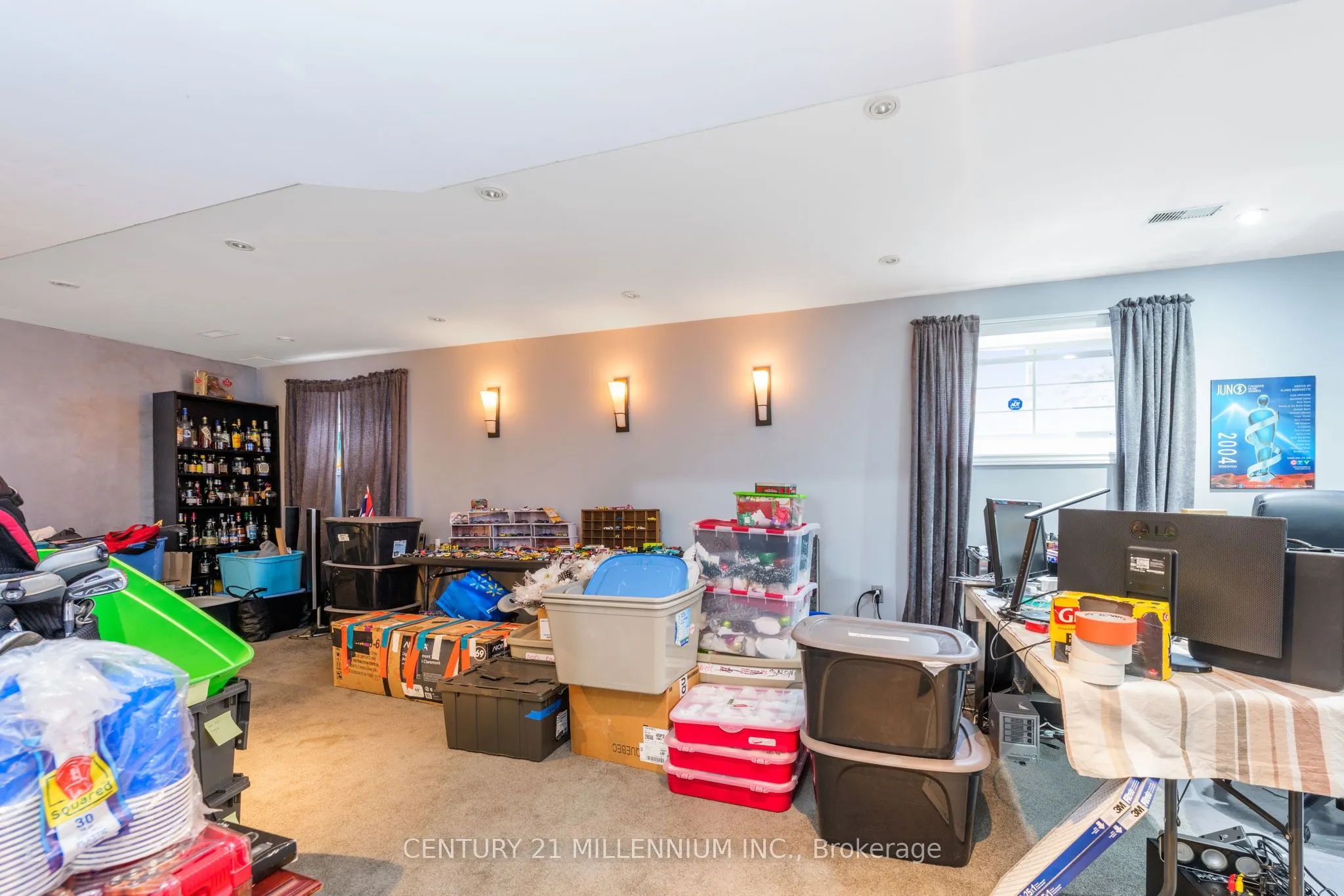 23 Upper Highlands Drive