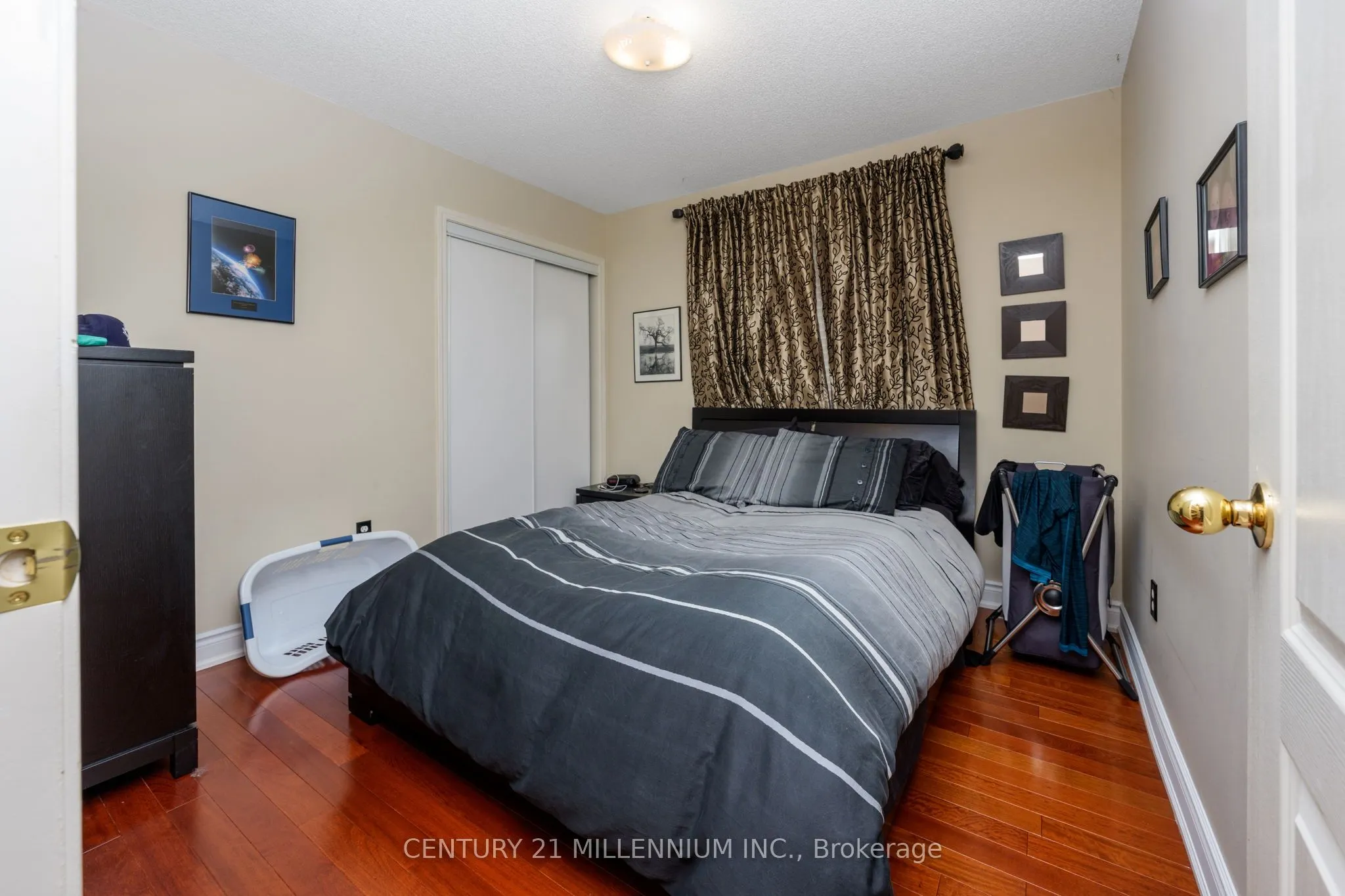 23 Upper Highlands Drive