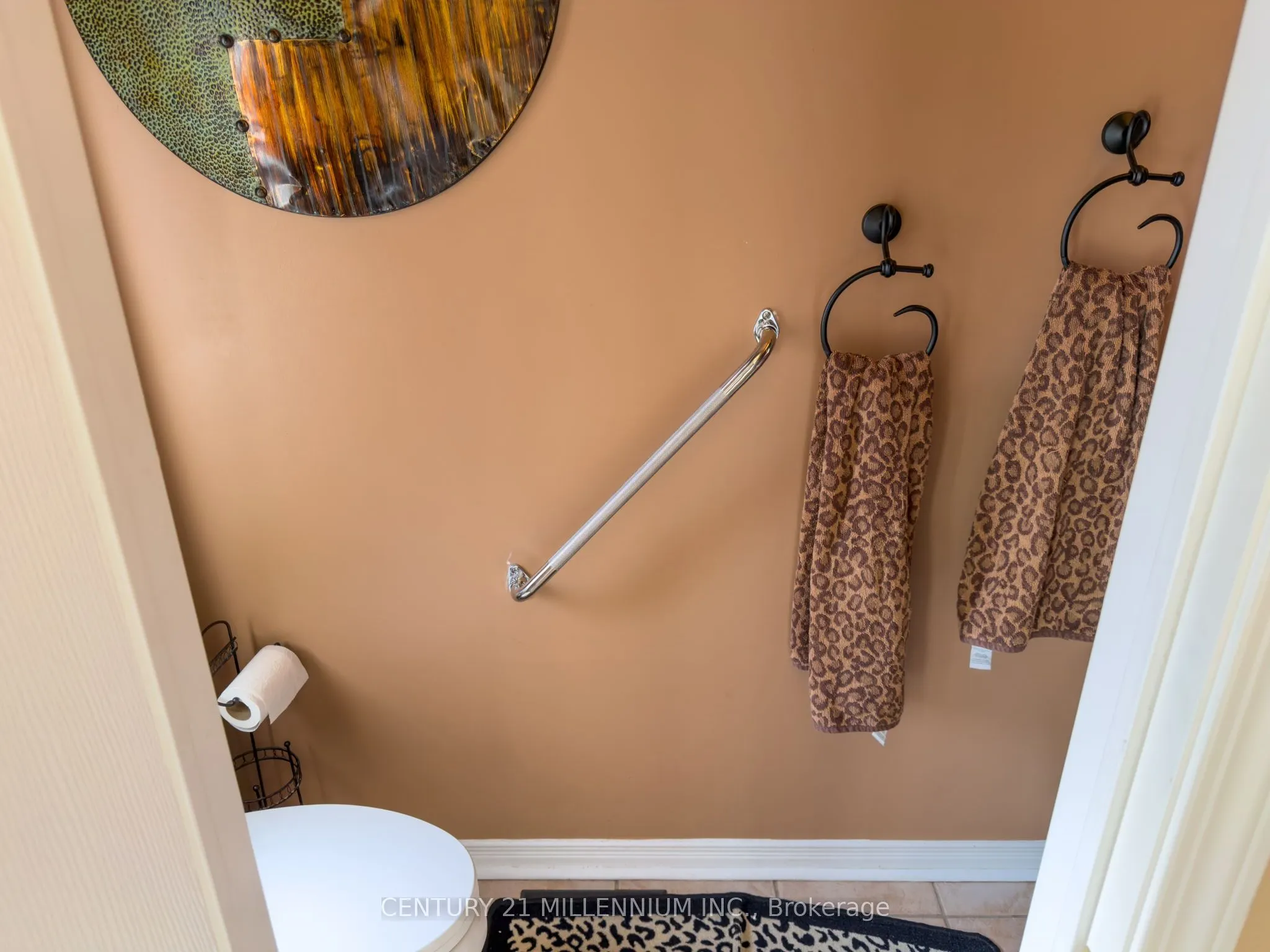 23 Upper Highlands Drive