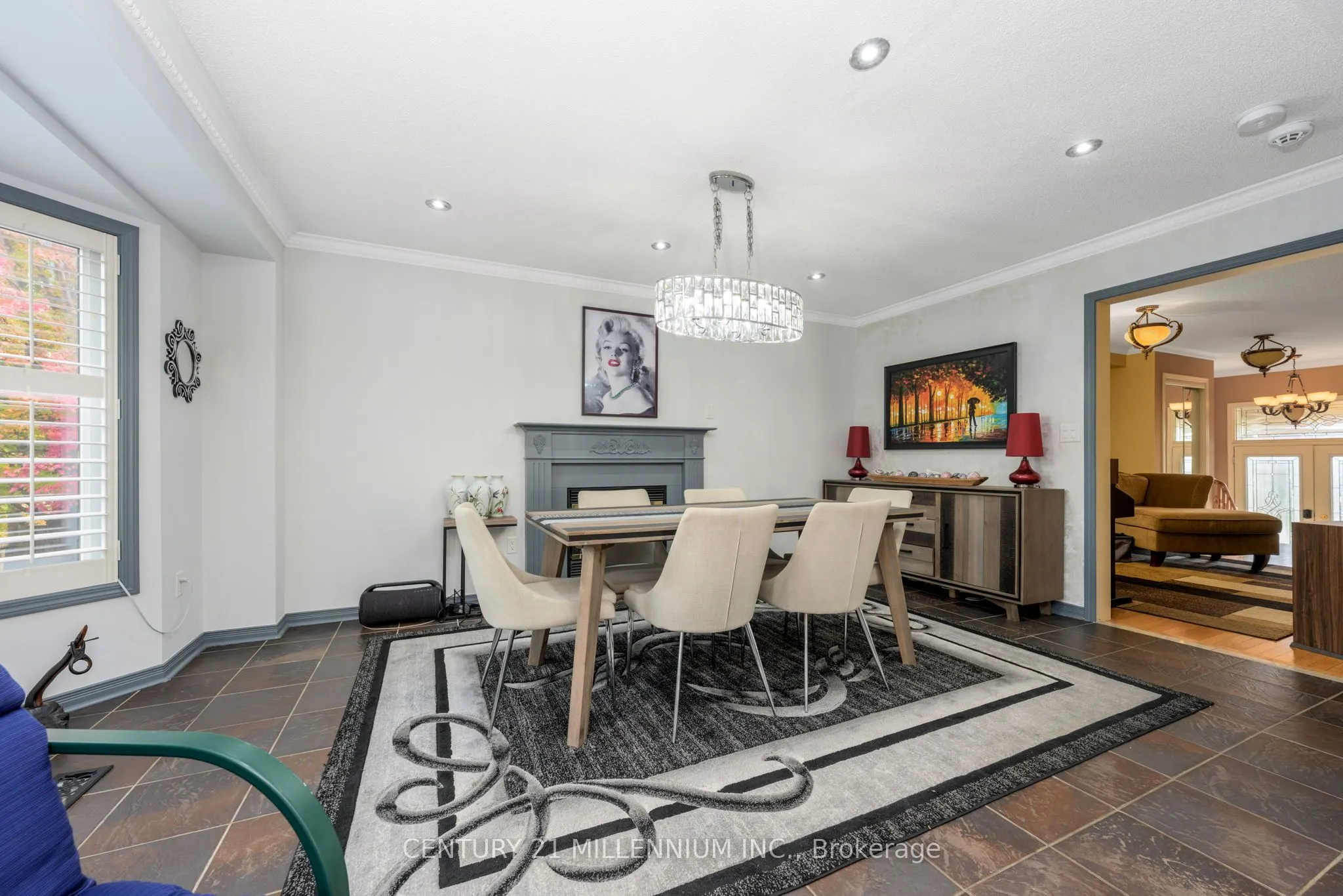 23 Upper Highlands Drive