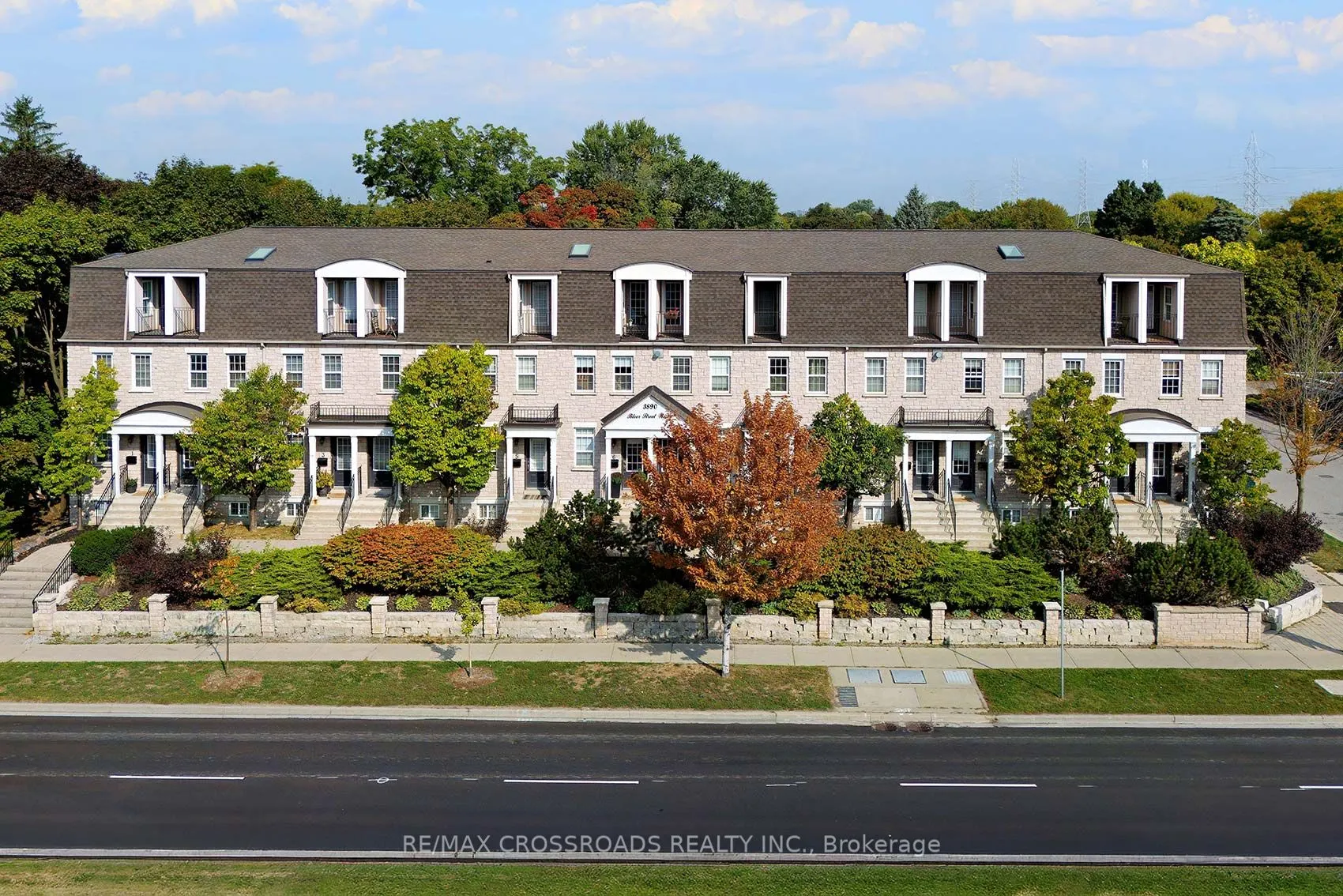 3890 Bloor Street W, #6