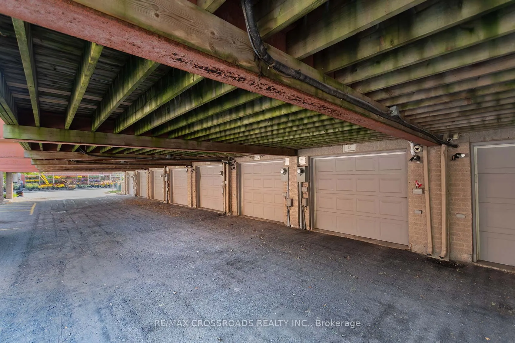 3890 Bloor Street W, #6