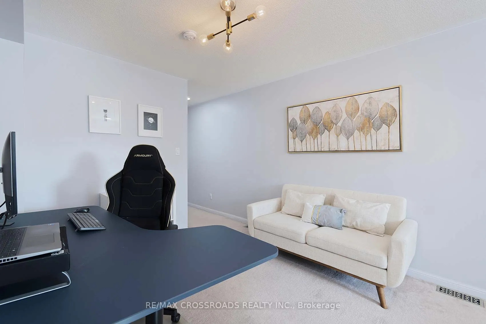 3890 Bloor Street W, #6