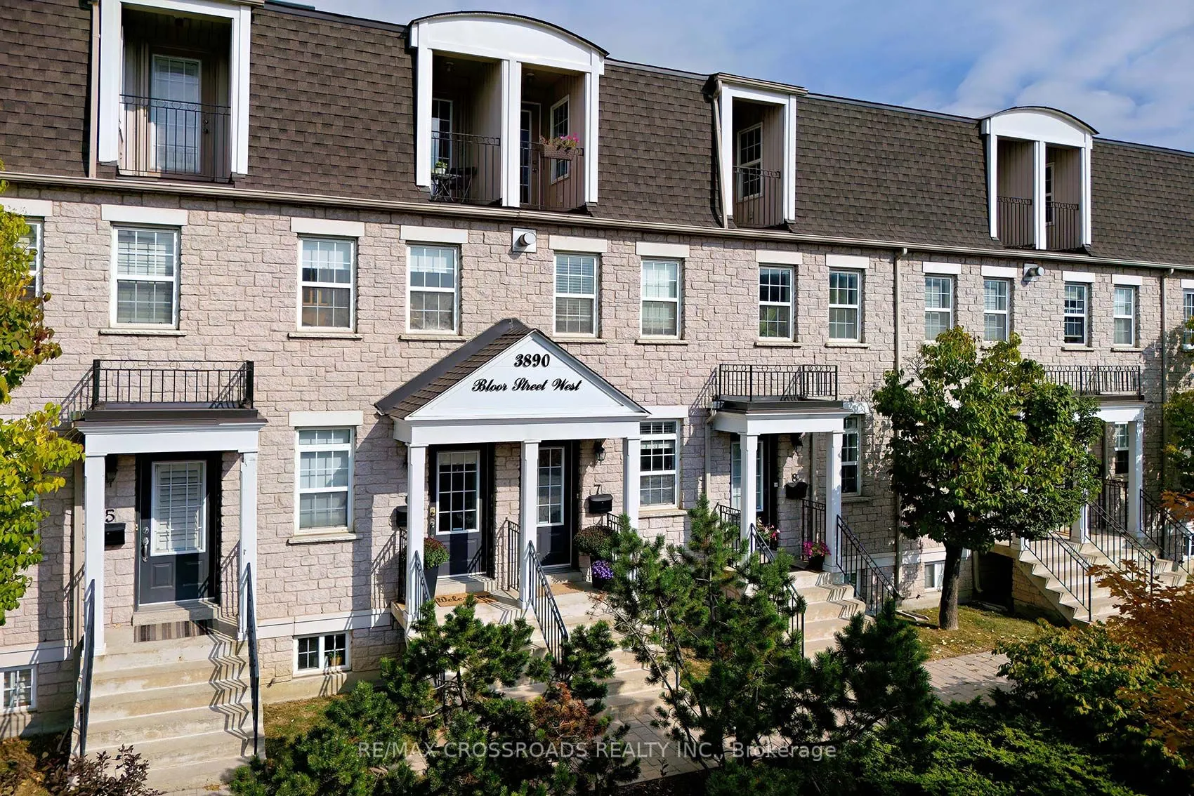 3890 Bloor Street W, #6
