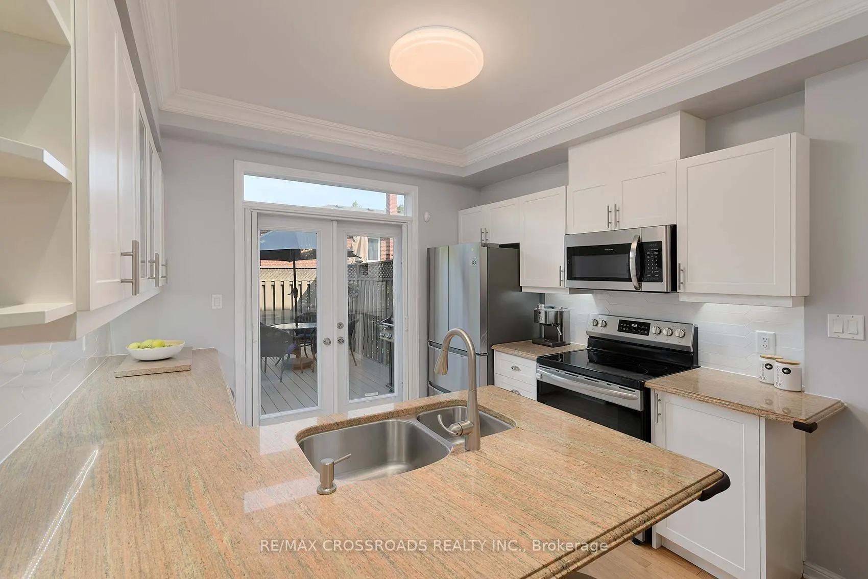 3890 Bloor Street W, #6