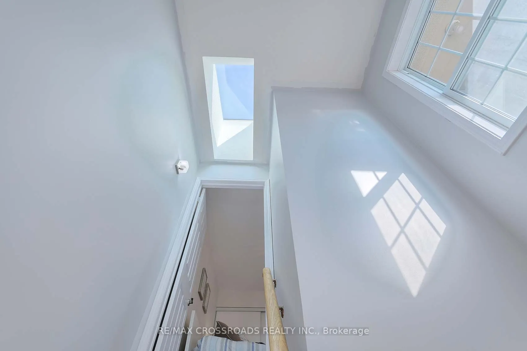 3890 Bloor Street W, #6