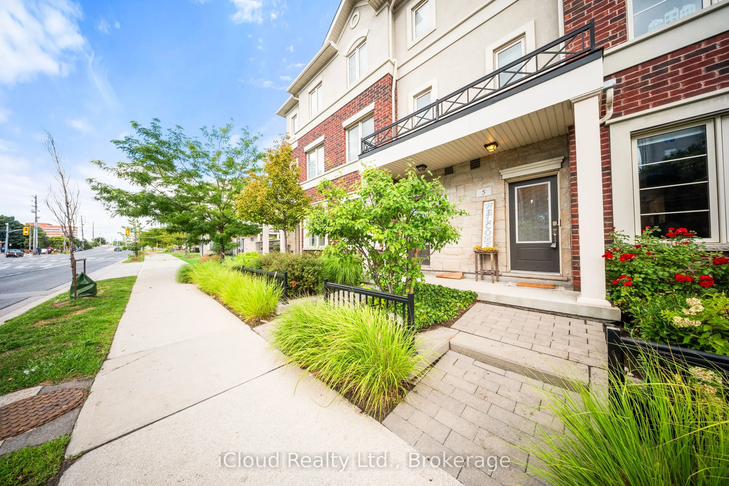 636 Evans Avenue, #5