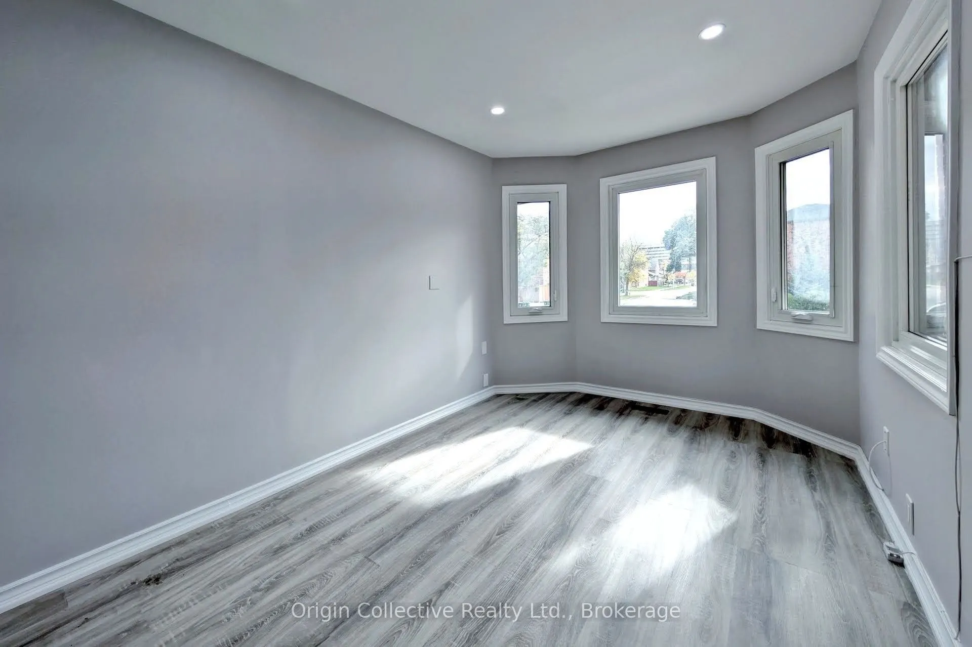 47 Woolenscote Circle