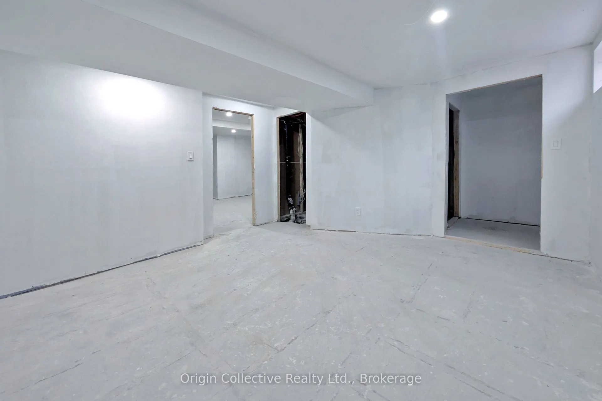 47 Woolenscote Circle