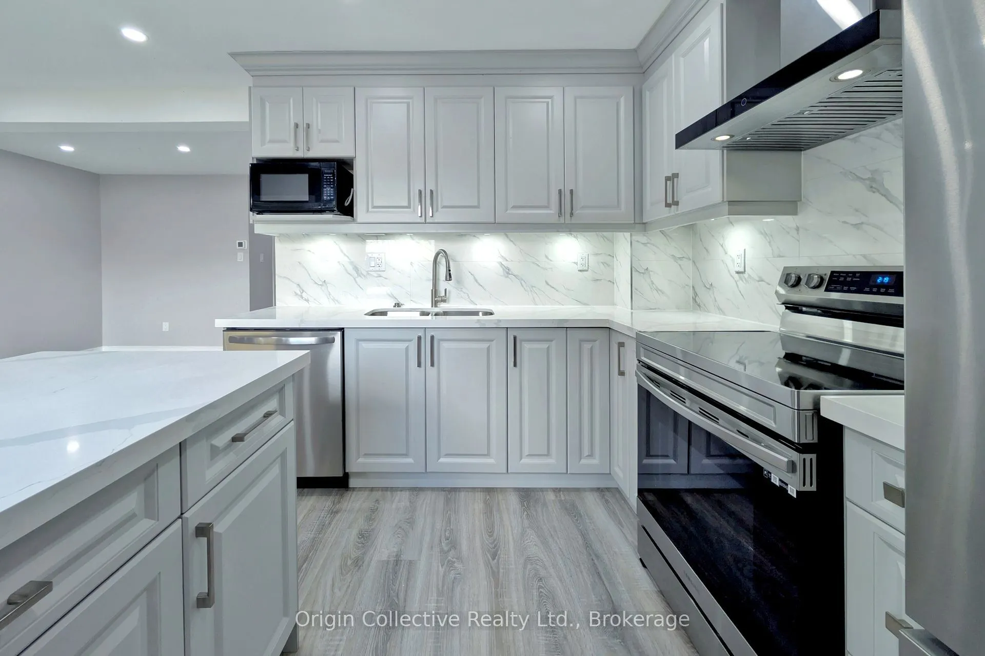 47 Woolenscote Circle