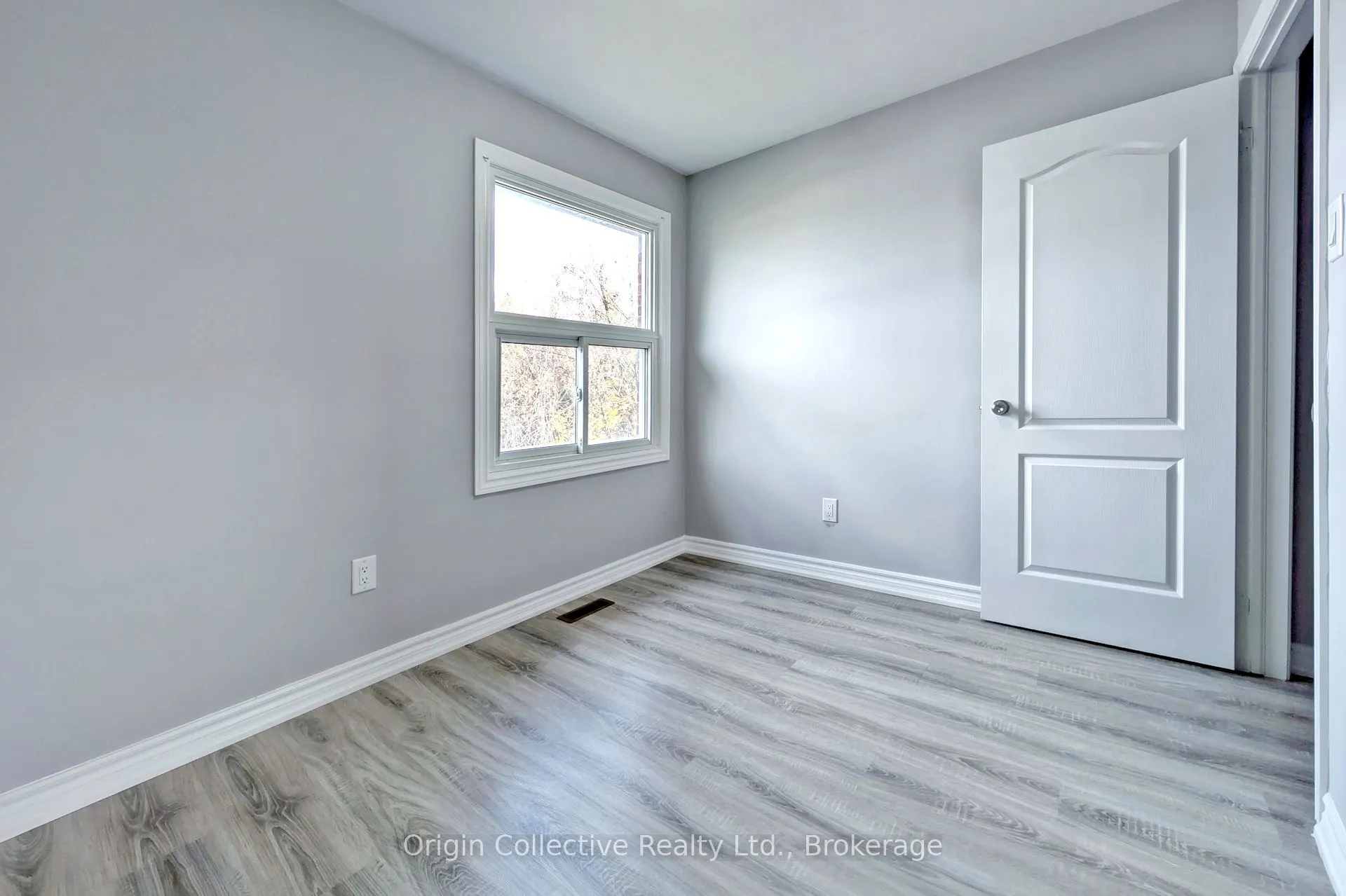 47 Woolenscote Circle