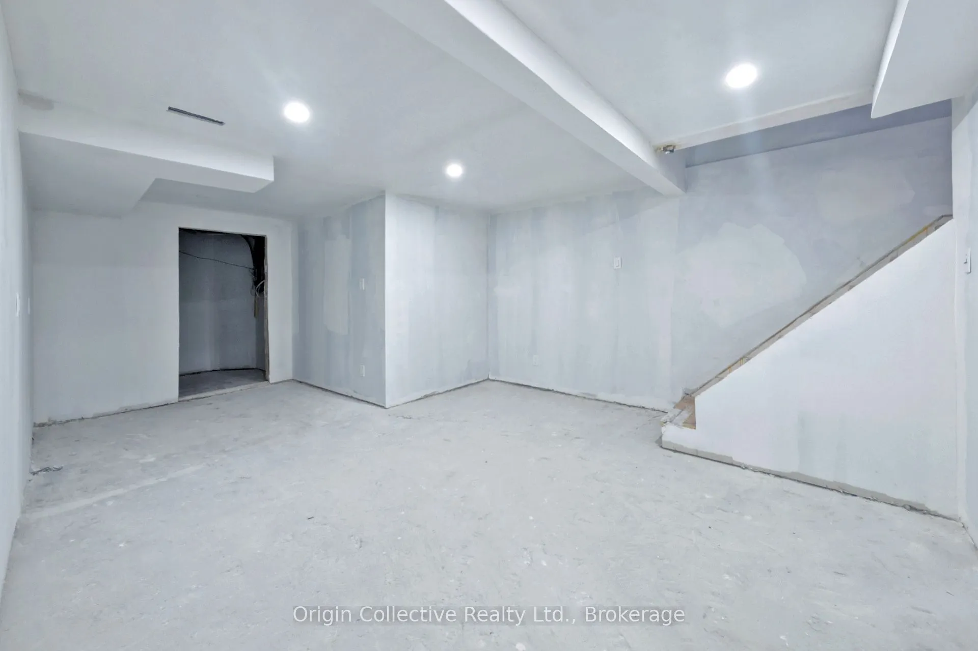 47 Woolenscote Circle