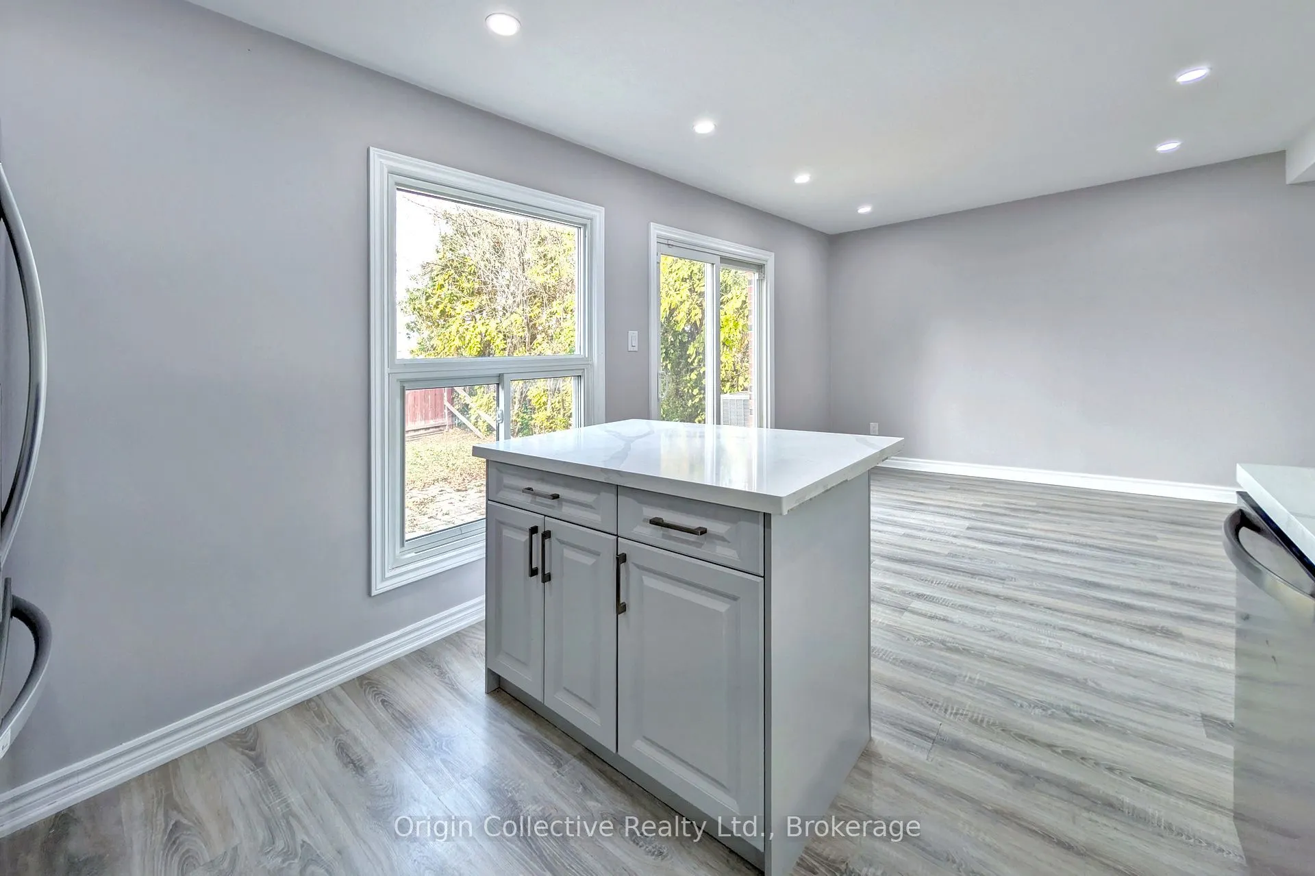 47 Woolenscote Circle