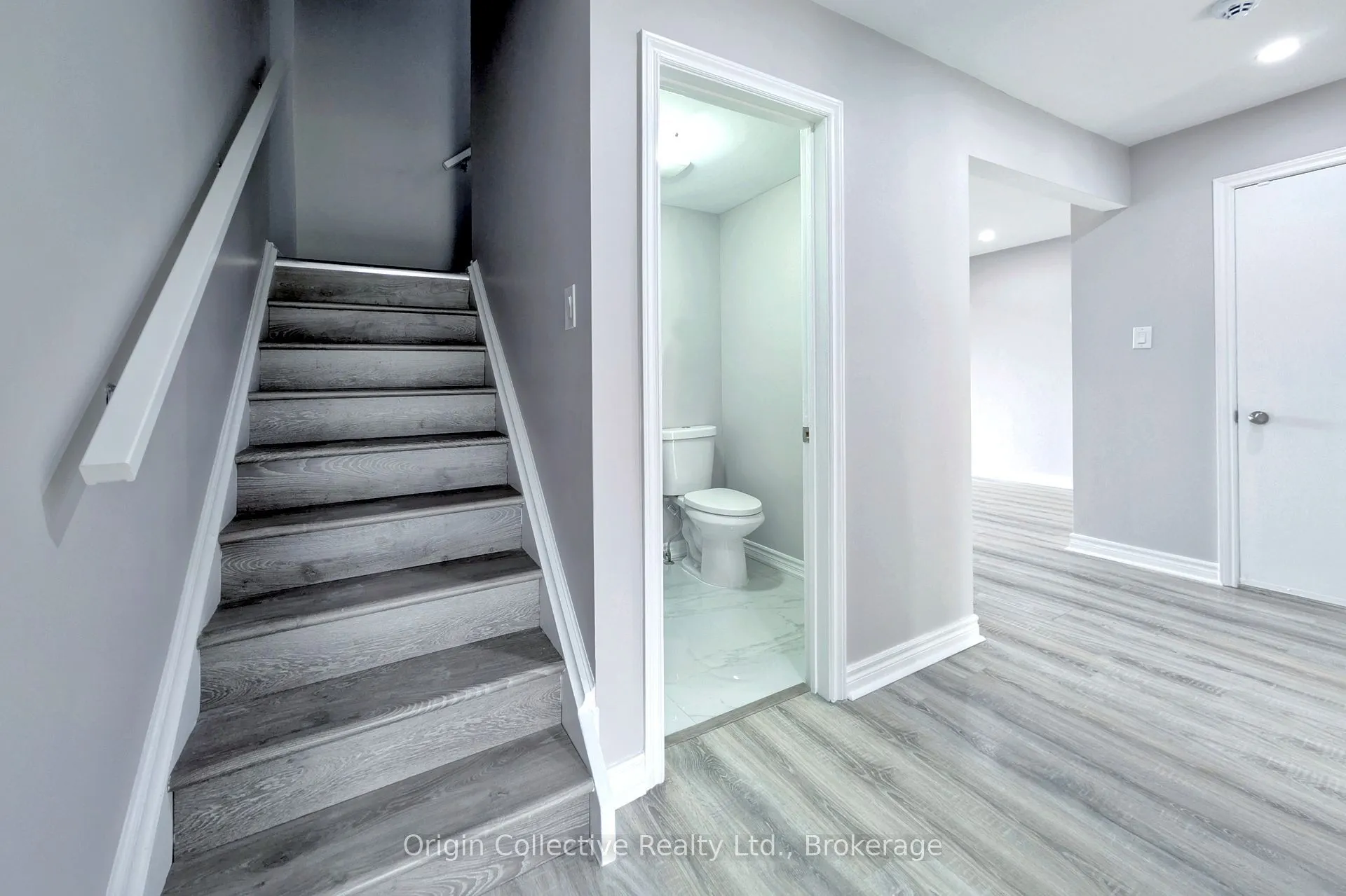 47 Woolenscote Circle