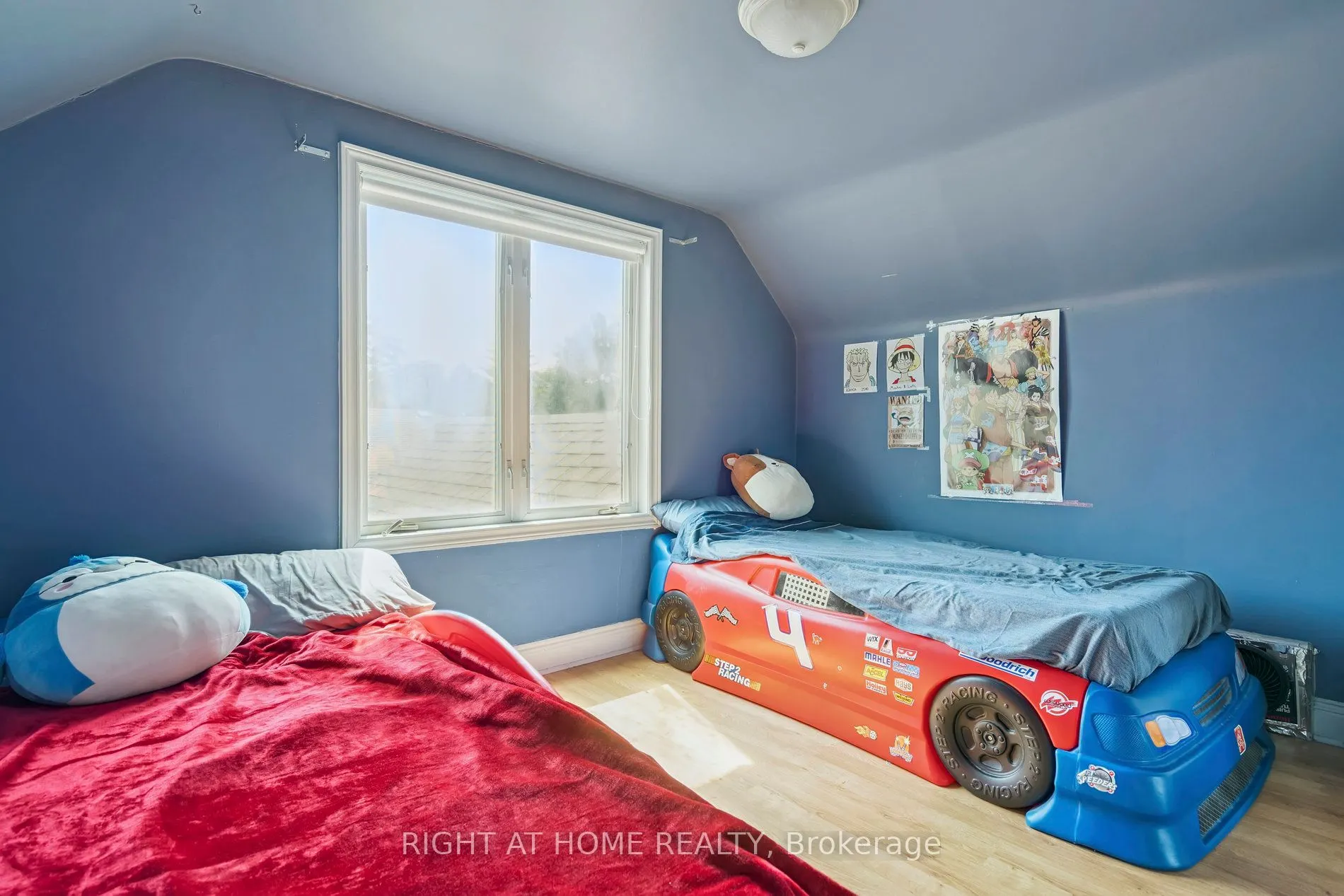 2343 Mountainside Drive