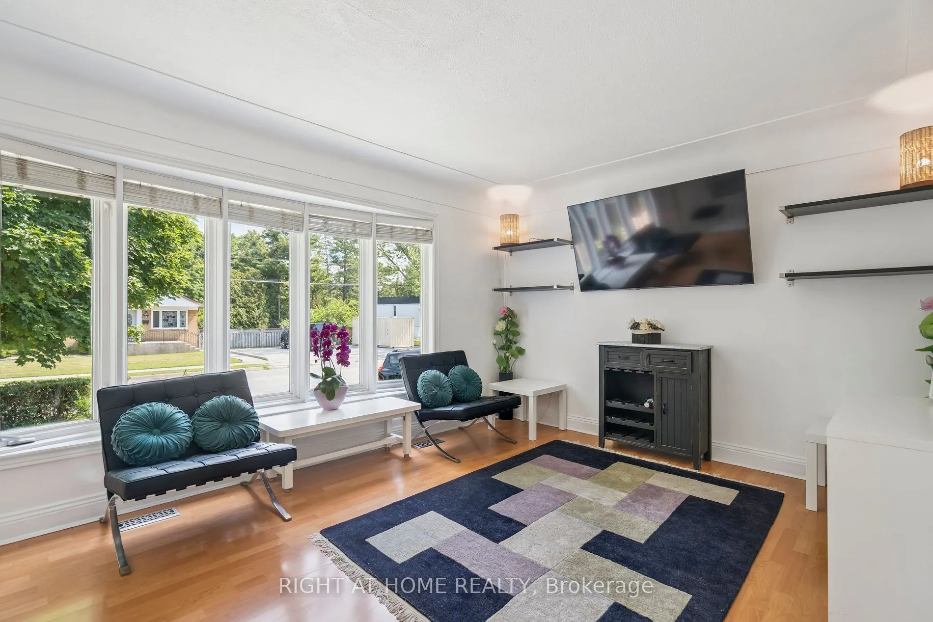 2343 Mountainside Drive