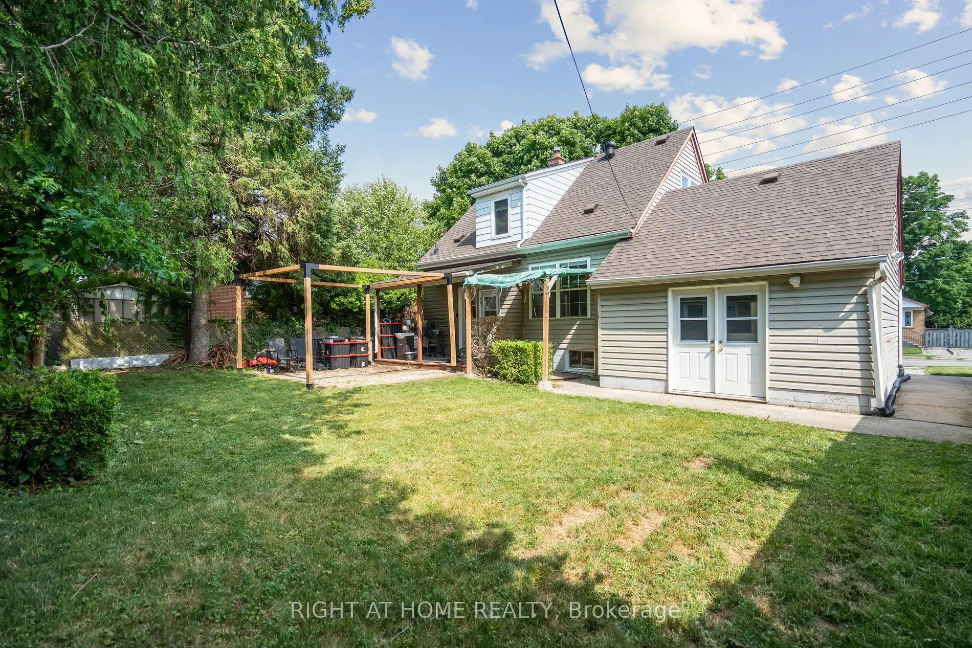 2343 Mountainside Drive