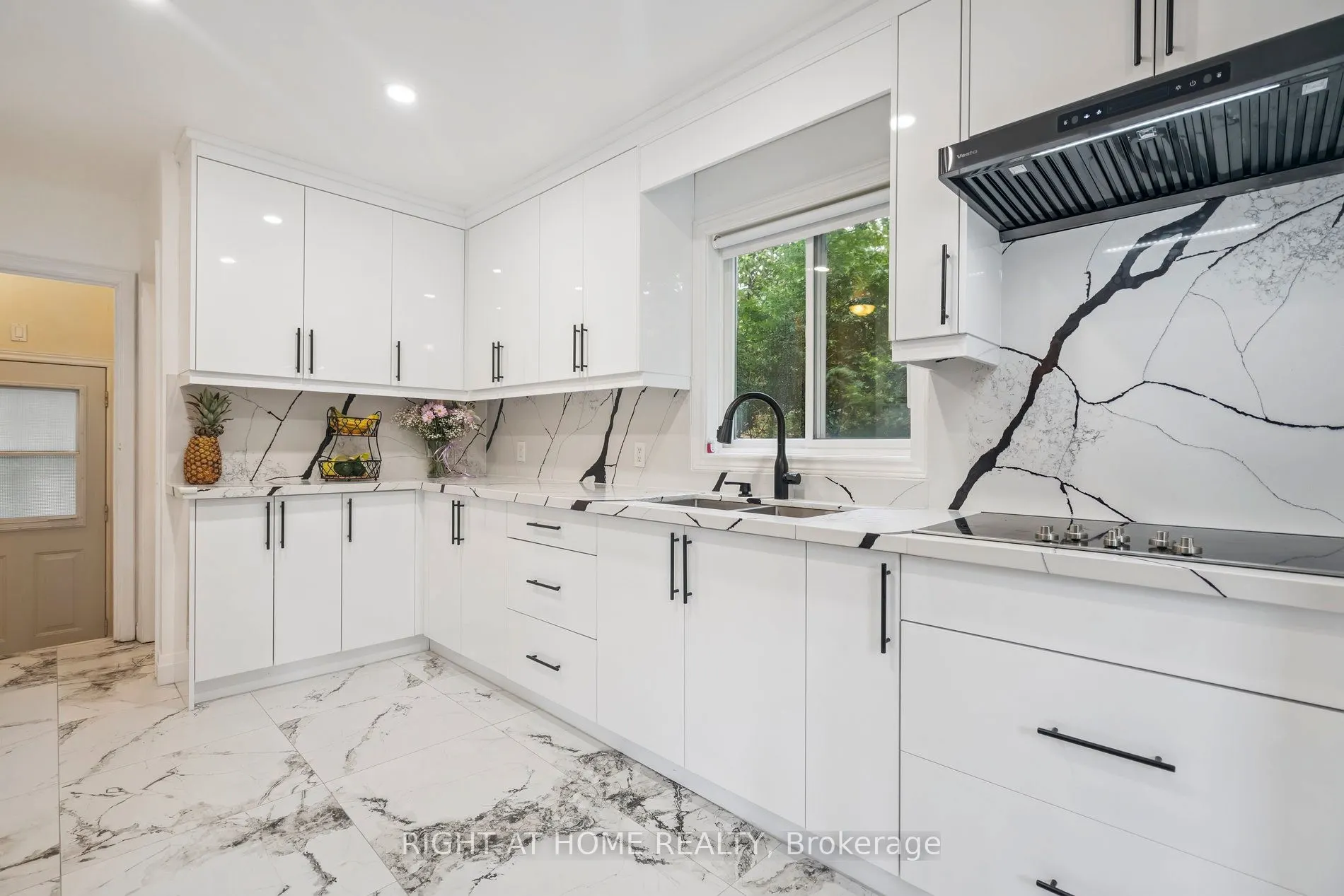 2343 Mountainside Drive