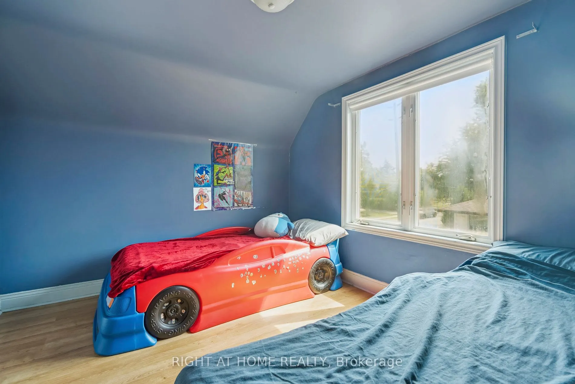 2343 Mountainside Drive