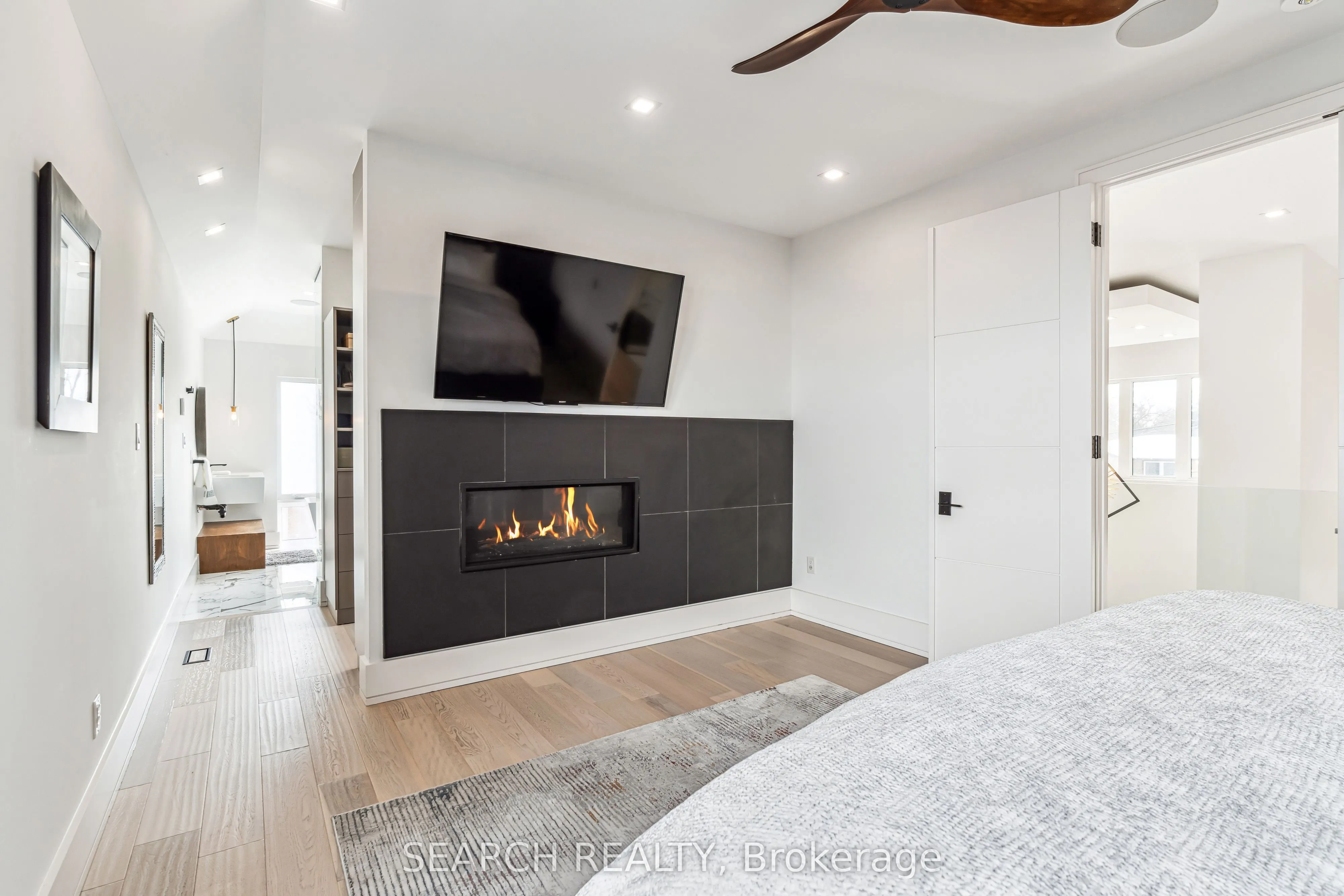 1297 Canterbury Road