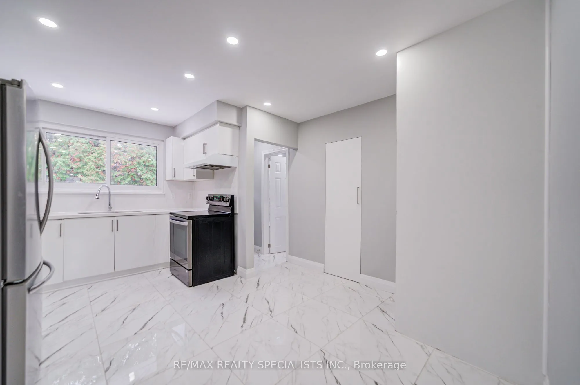 32 Drum Oak Crescent