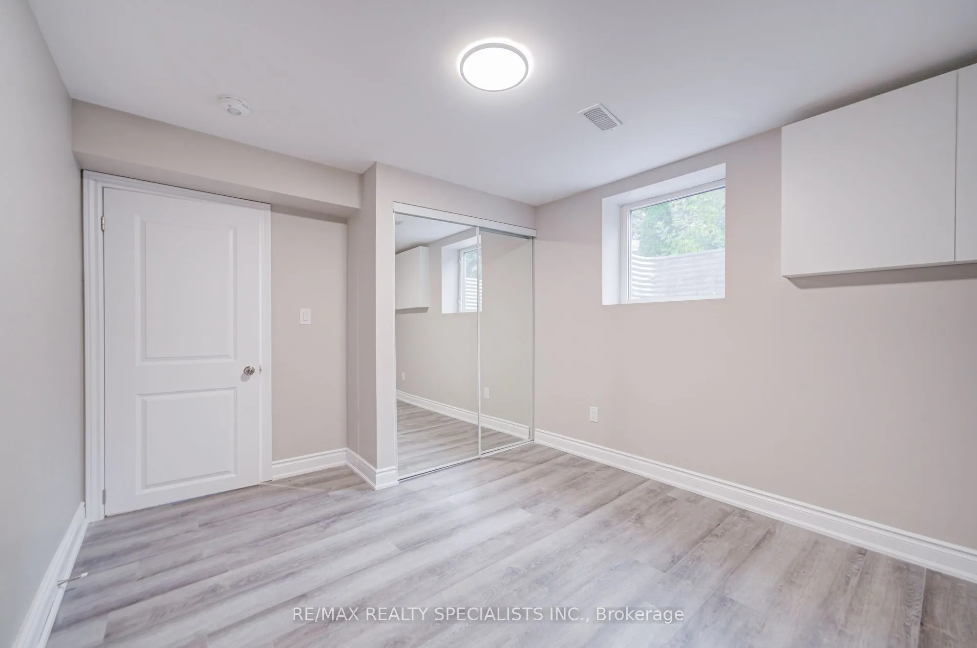 32 Drum Oak Crescent