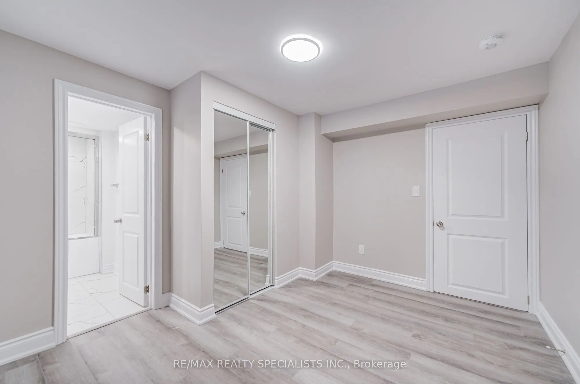 32 Drum Oak Crescent