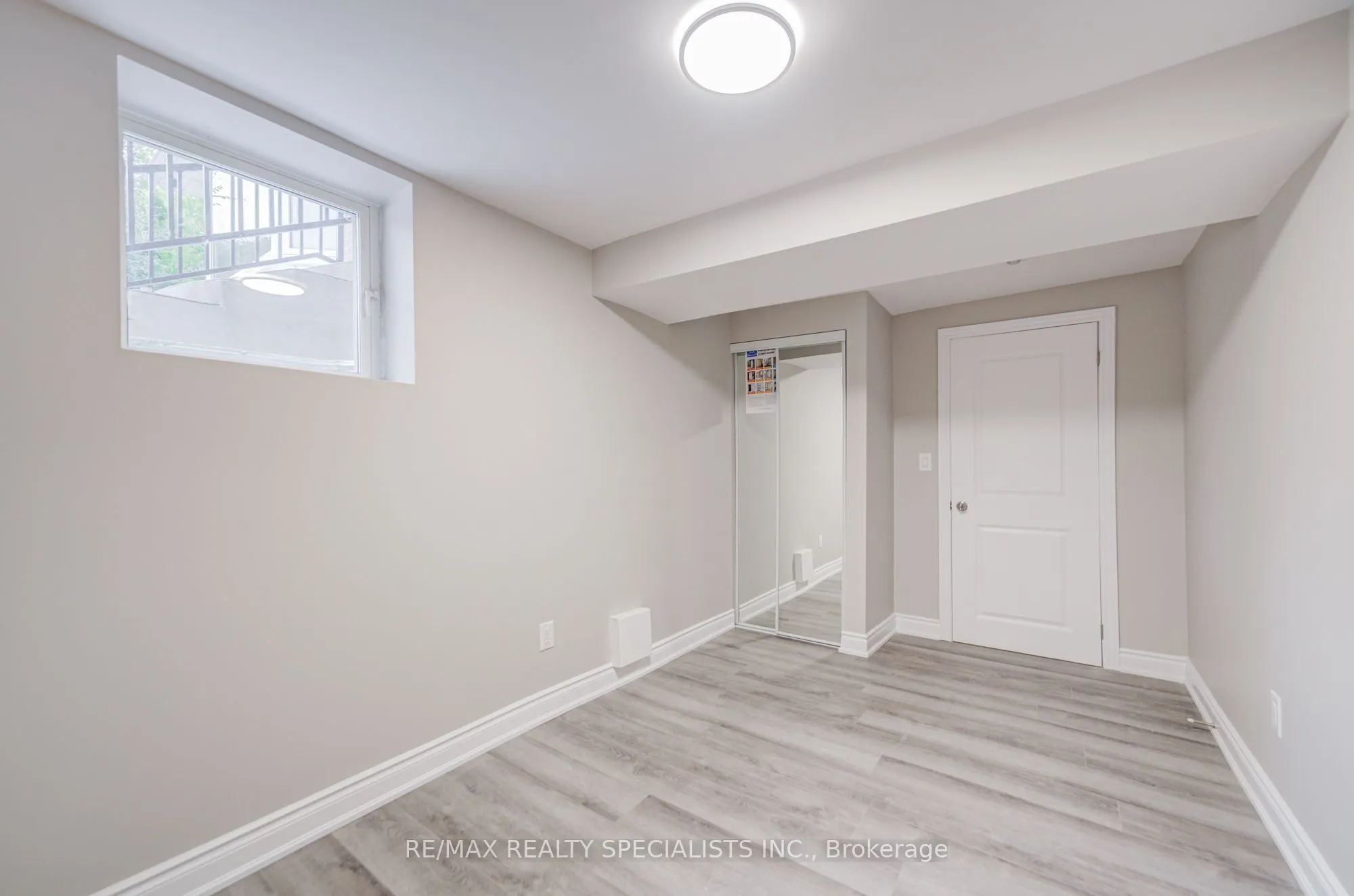 32 Drum Oak Crescent