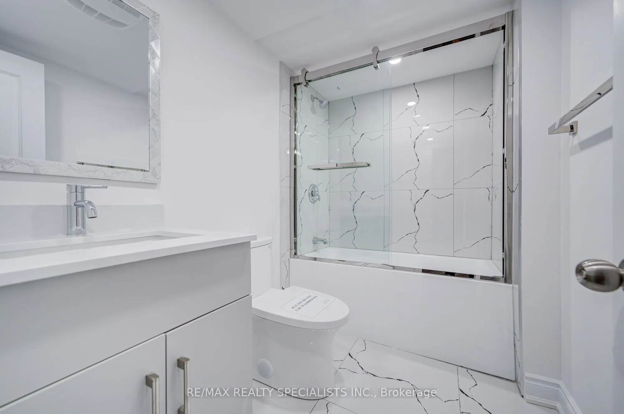 32 Drum Oak Crescent