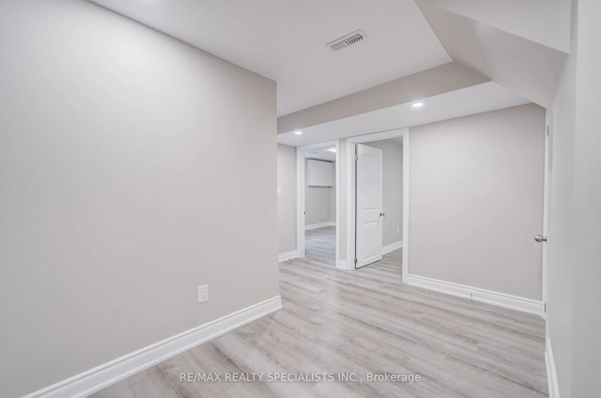 32 Drum Oak Crescent