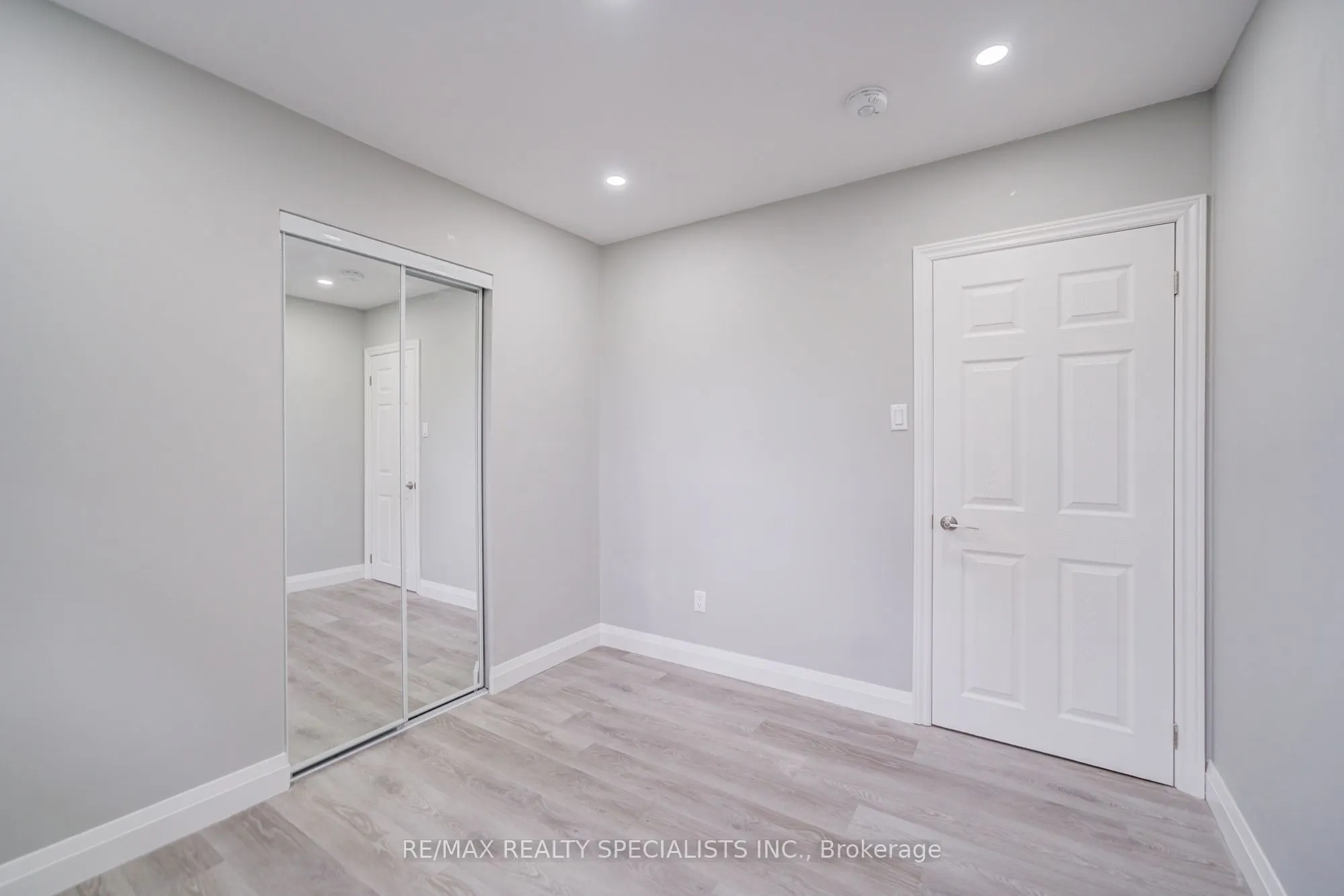 32 Drum Oak Crescent