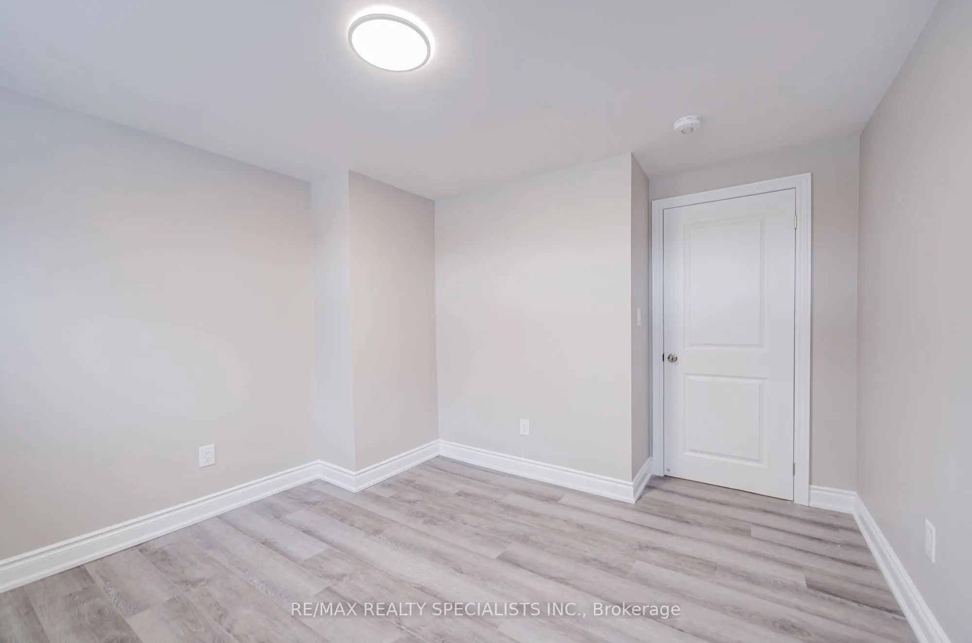 32 Drum Oak Crescent