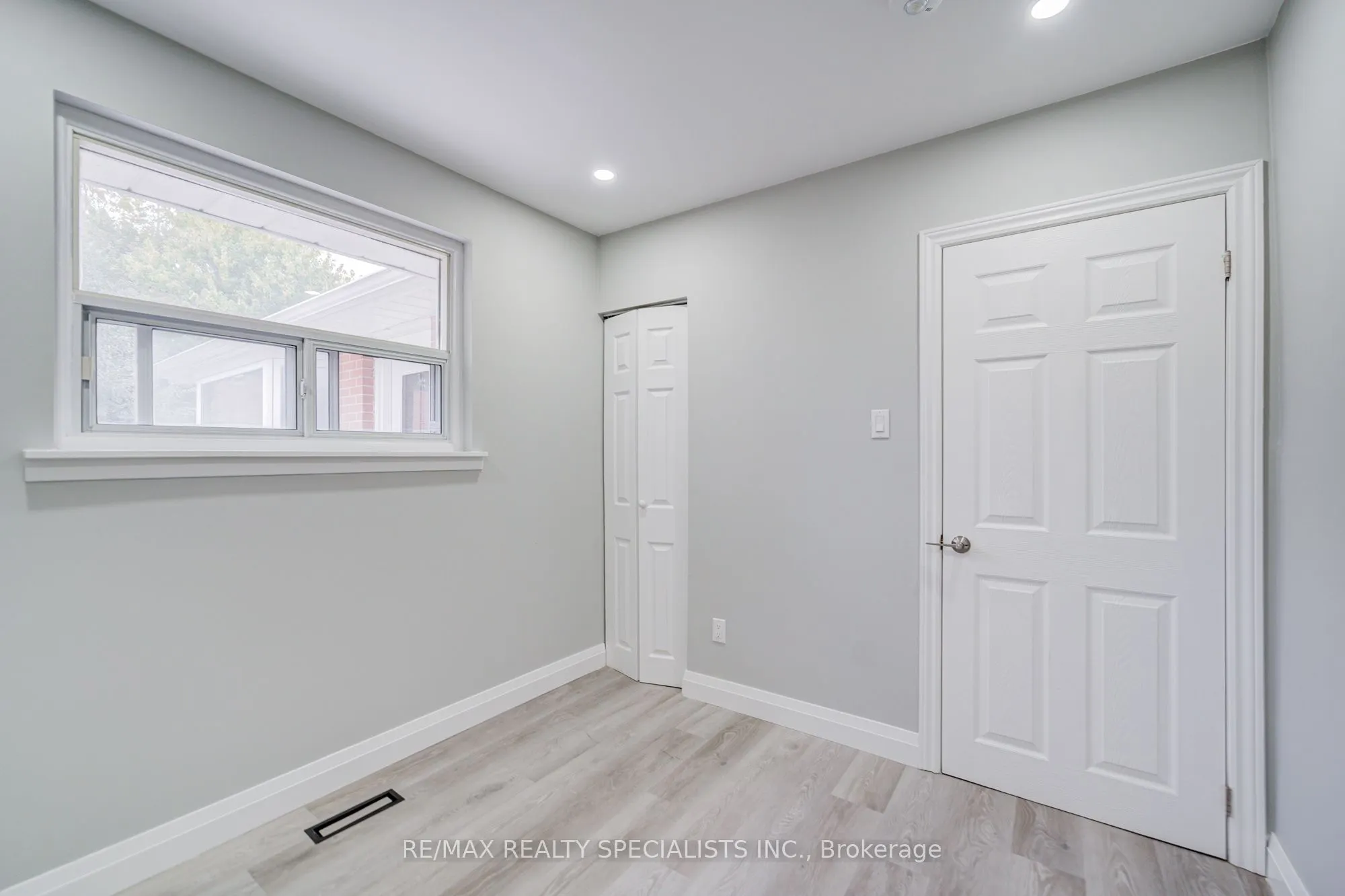 32 Drum Oak Crescent