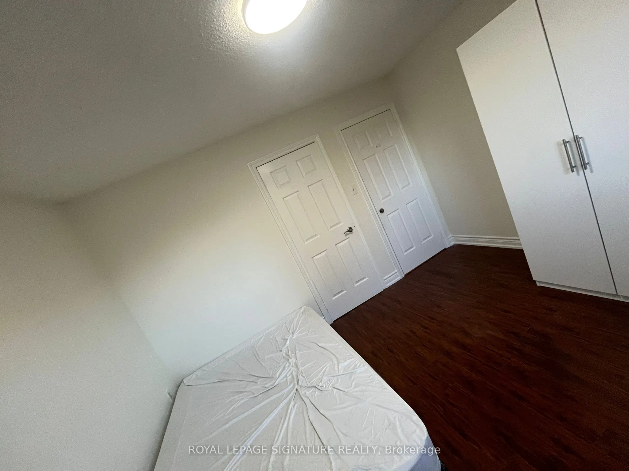 327 Evergreen Crescent, #Main