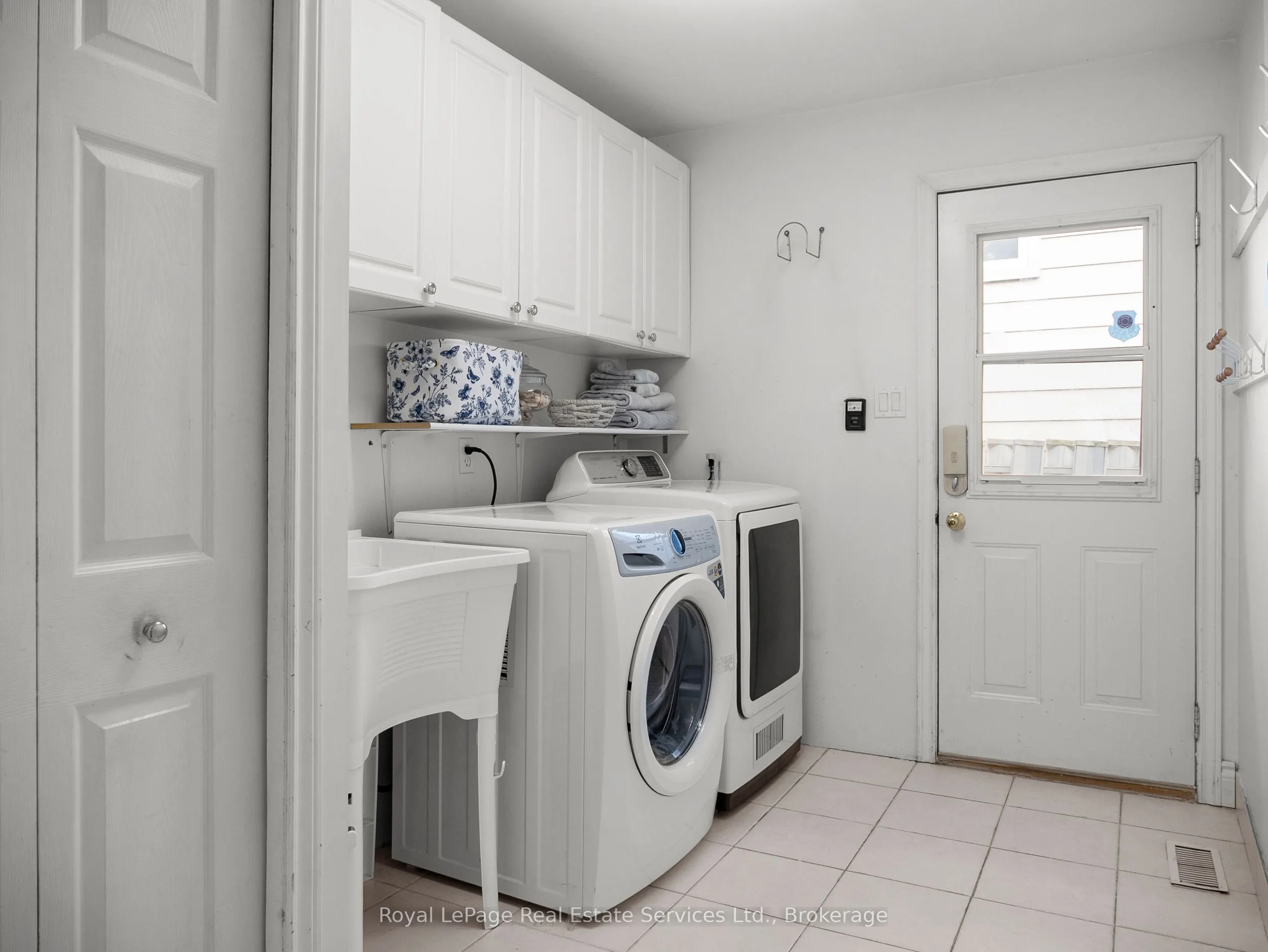 2480 Waterford Street