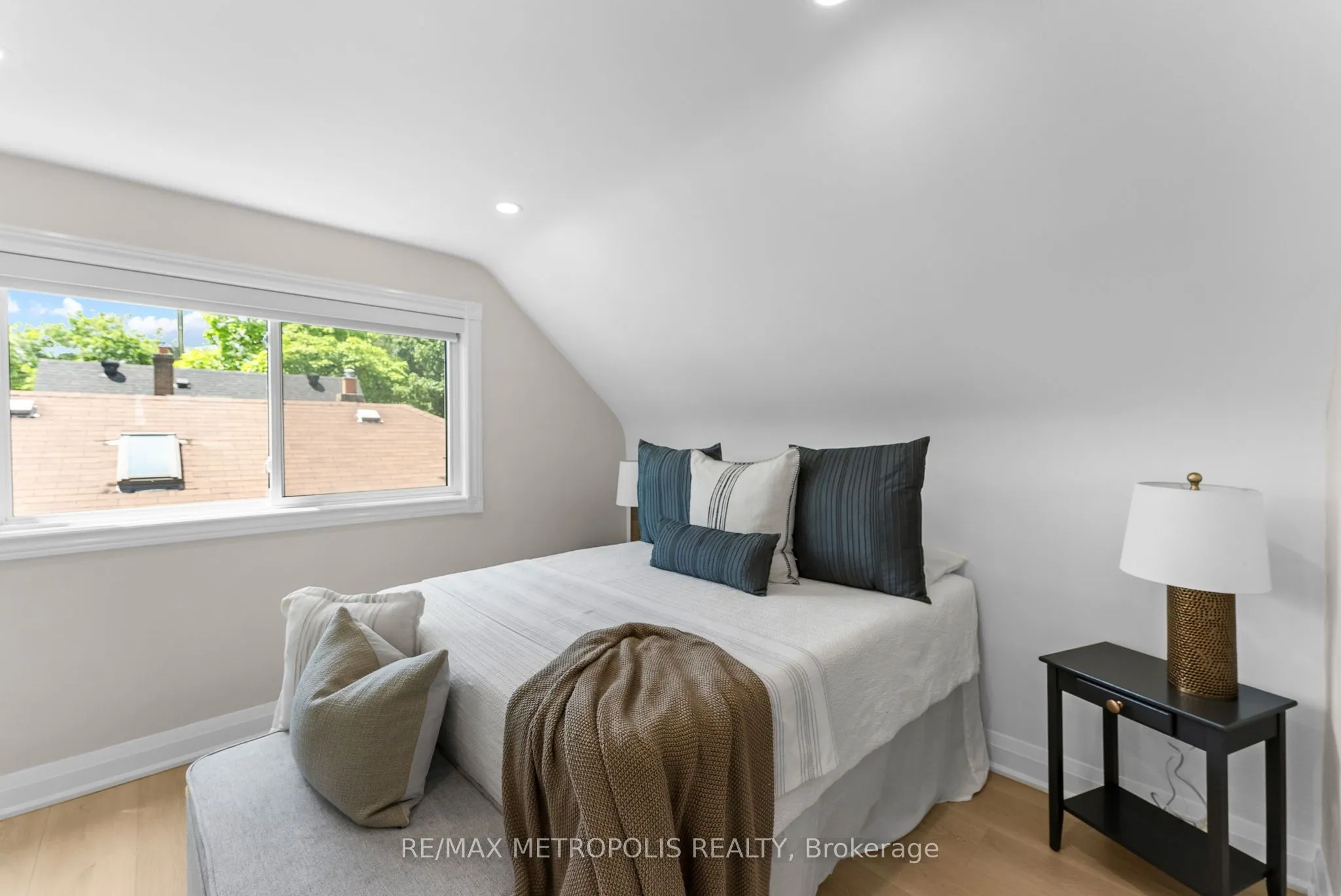 96 Allenby Avenue, #Main