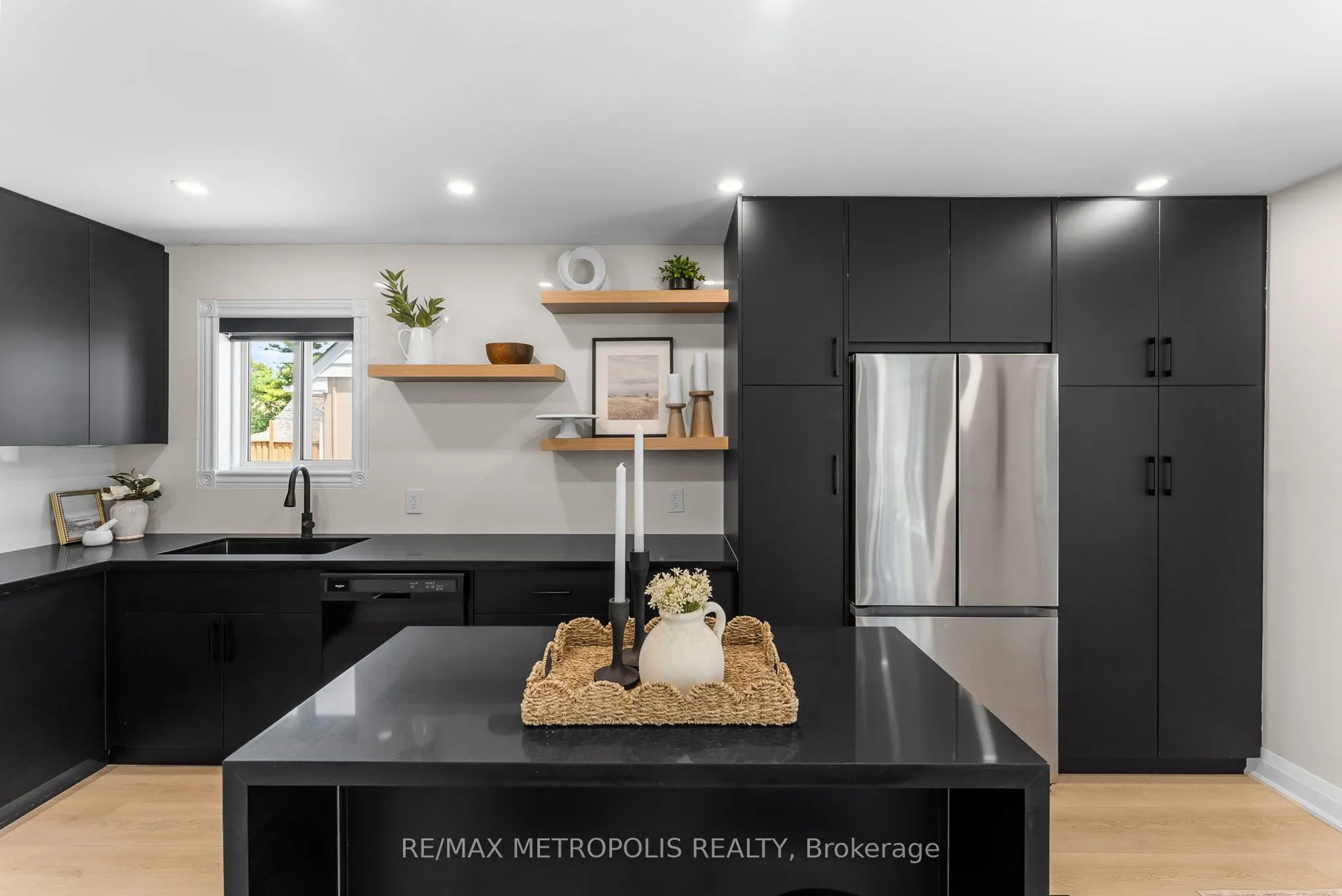 96 Allenby Avenue, #Main