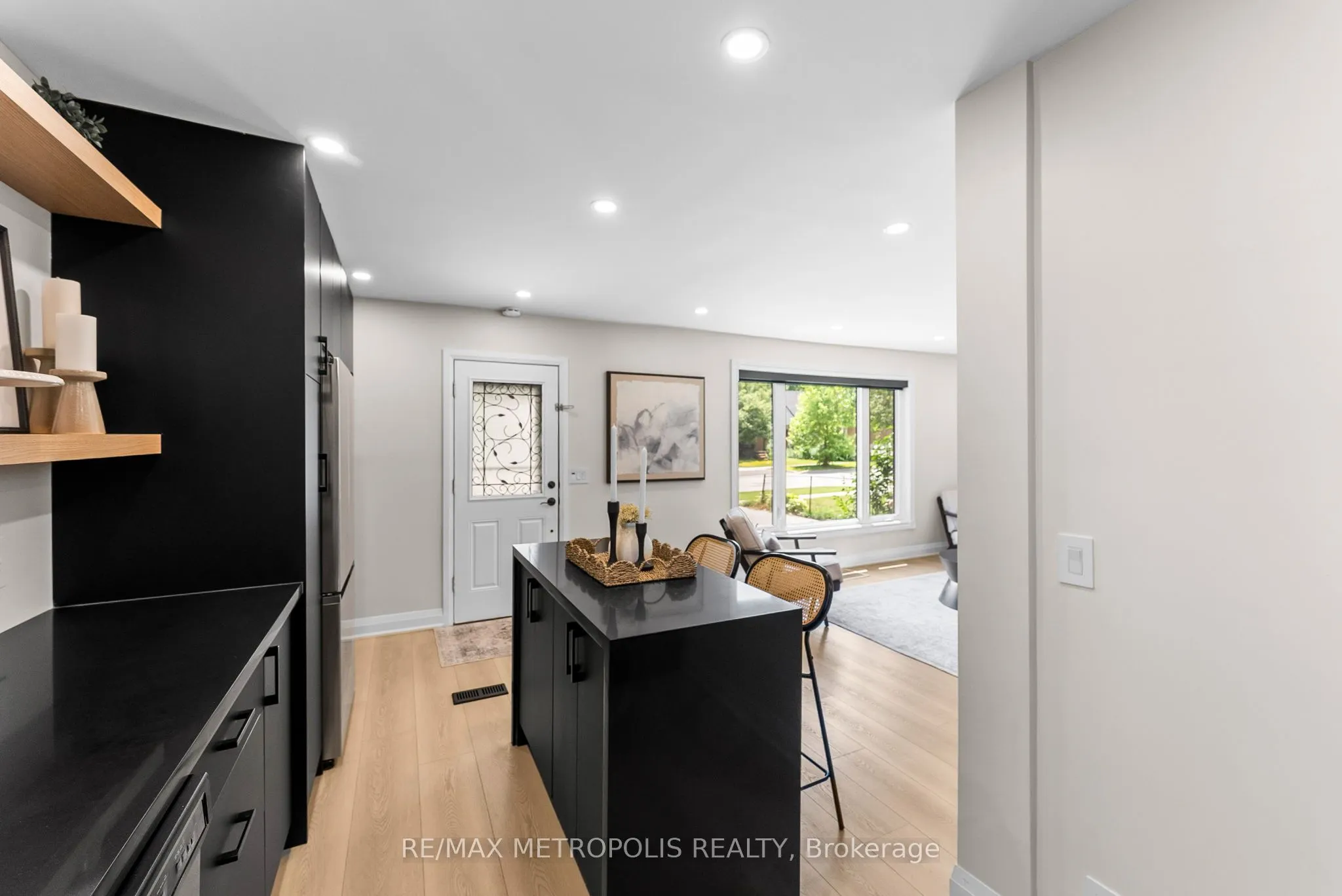 96 Allenby Avenue, #Main