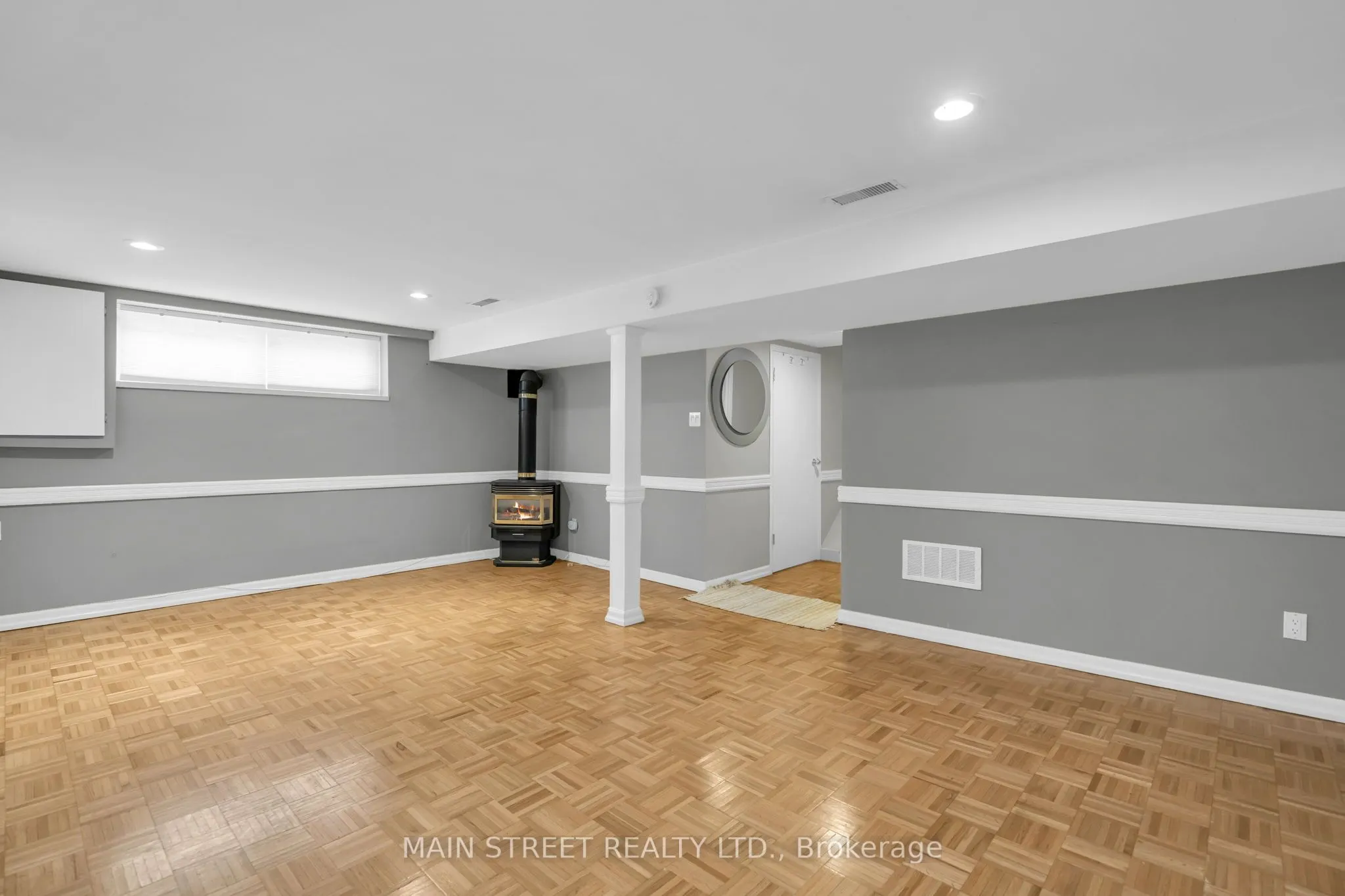 47 Graystone Gardens