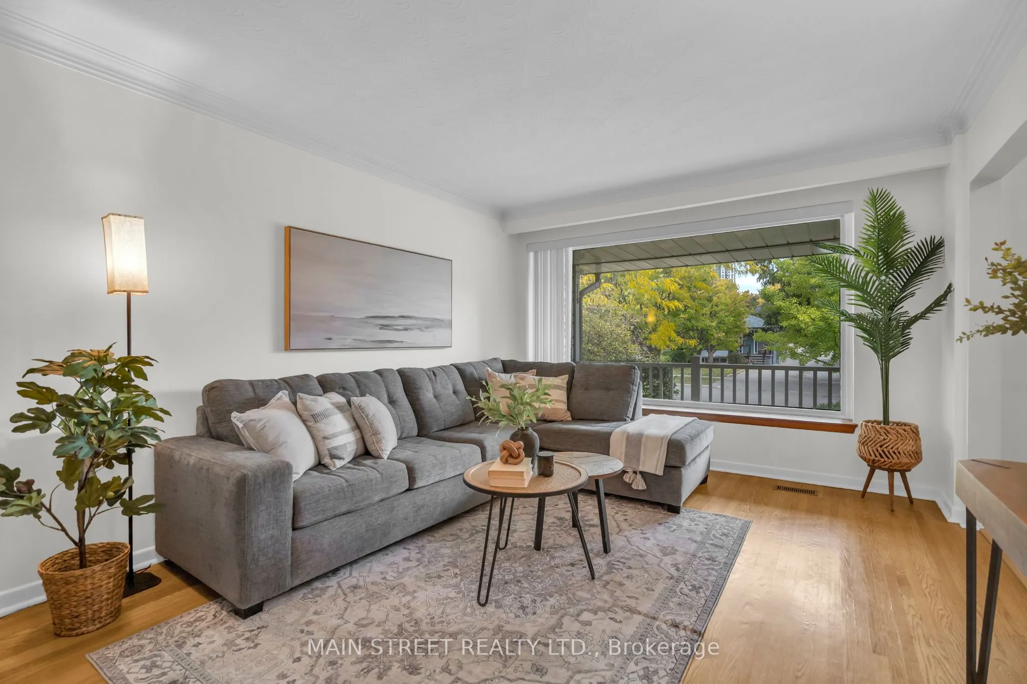 47 Graystone Gardens