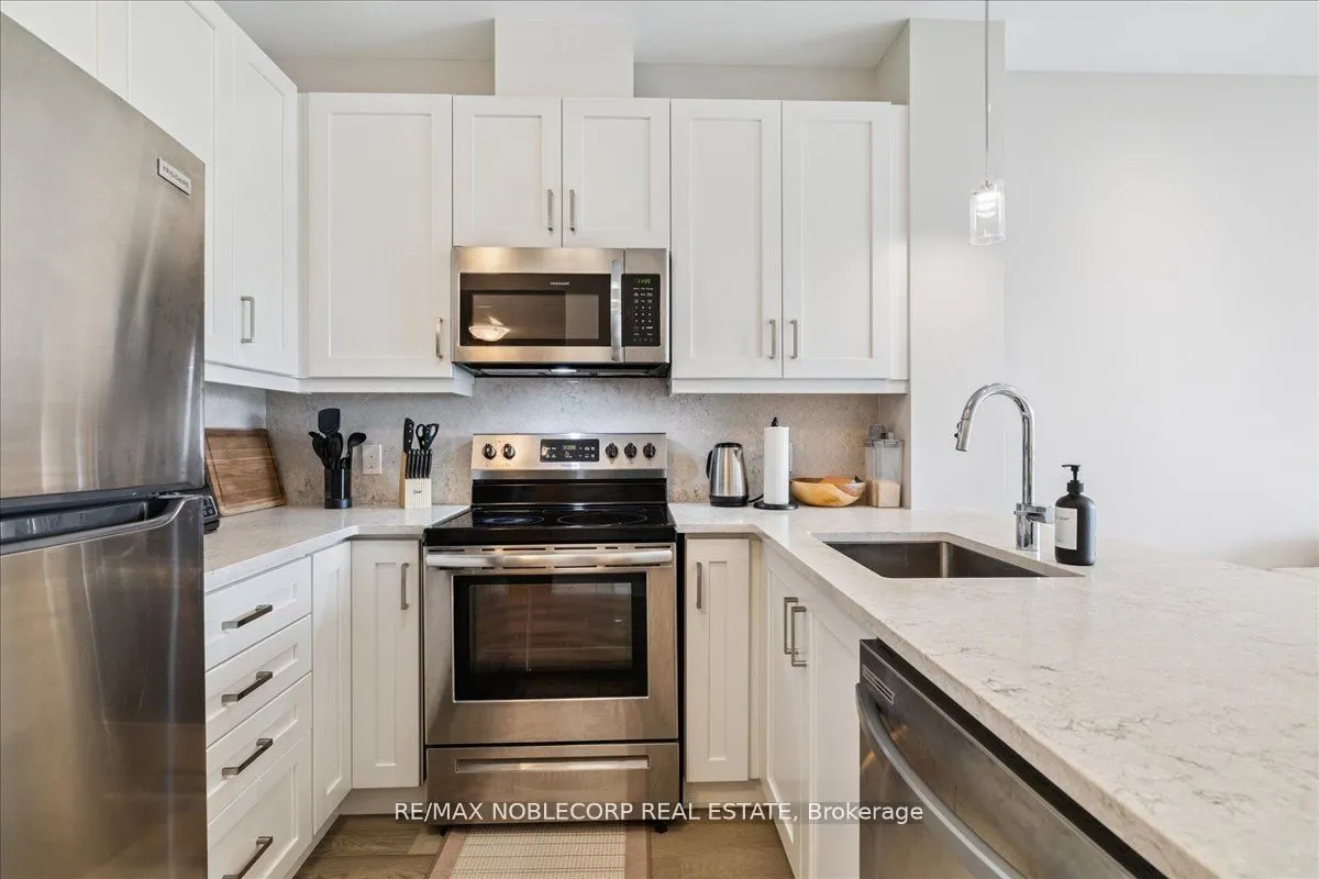 50 Kaitting Trail, #516