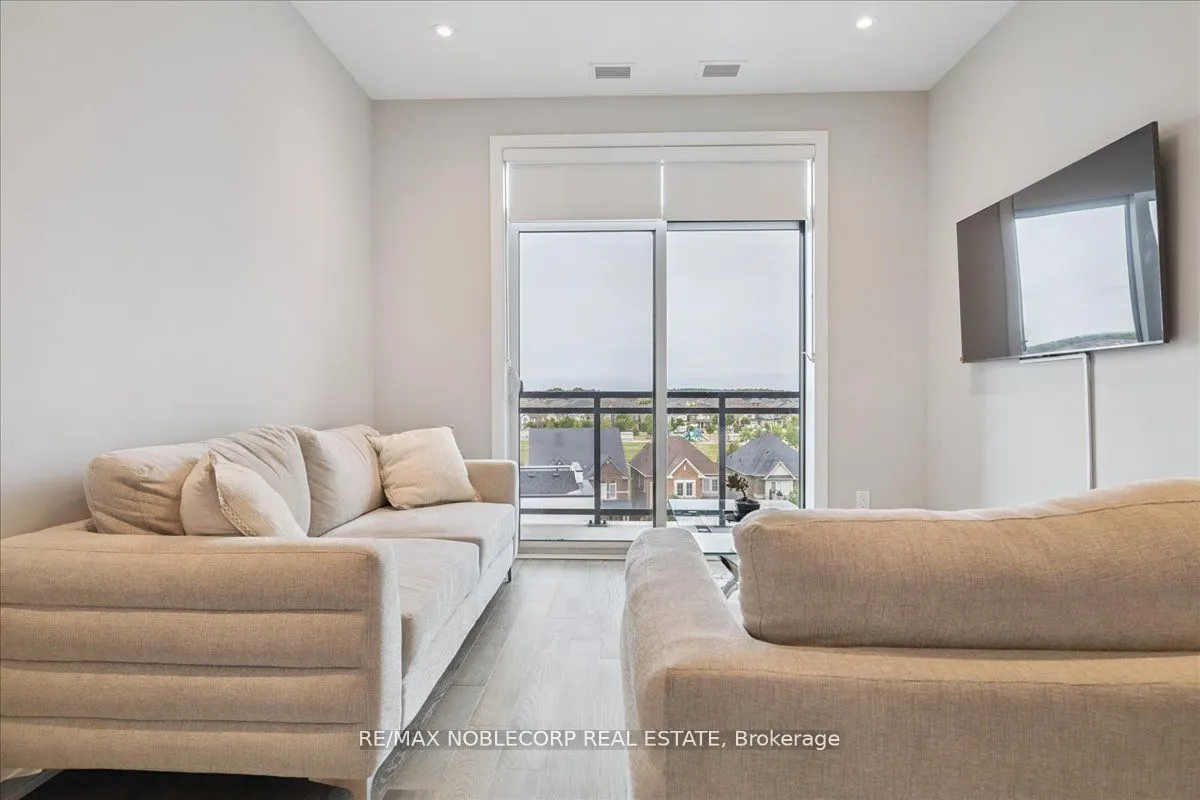 50 Kaitting Trail, #516