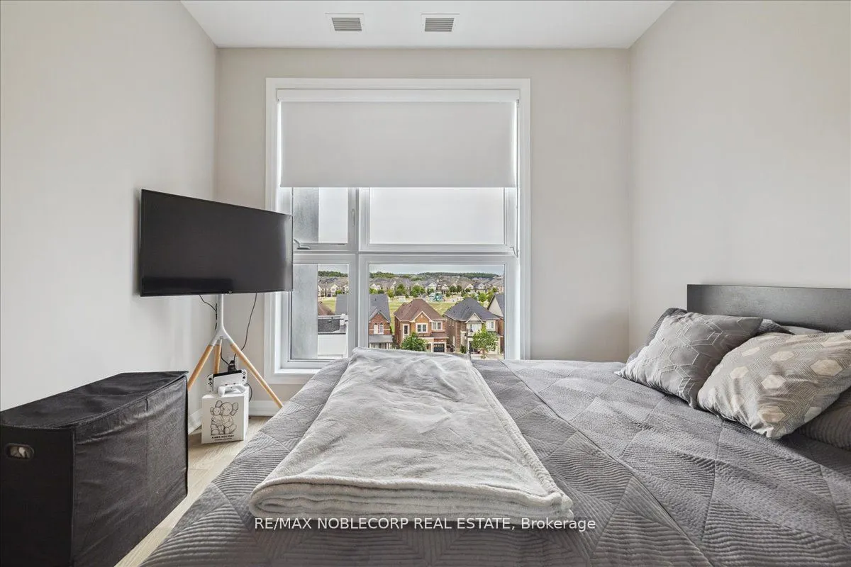 50 Kaitting Trail, #516