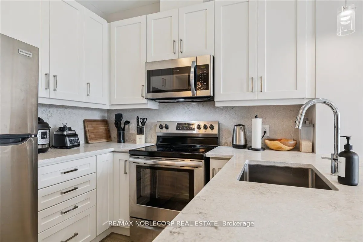 50 Kaitting Trail, #516