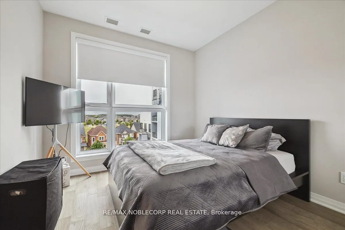 50 Kaitting Trail, #516