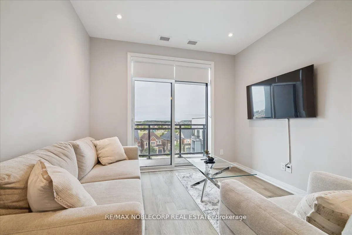 50 Kaitting Trail, #516