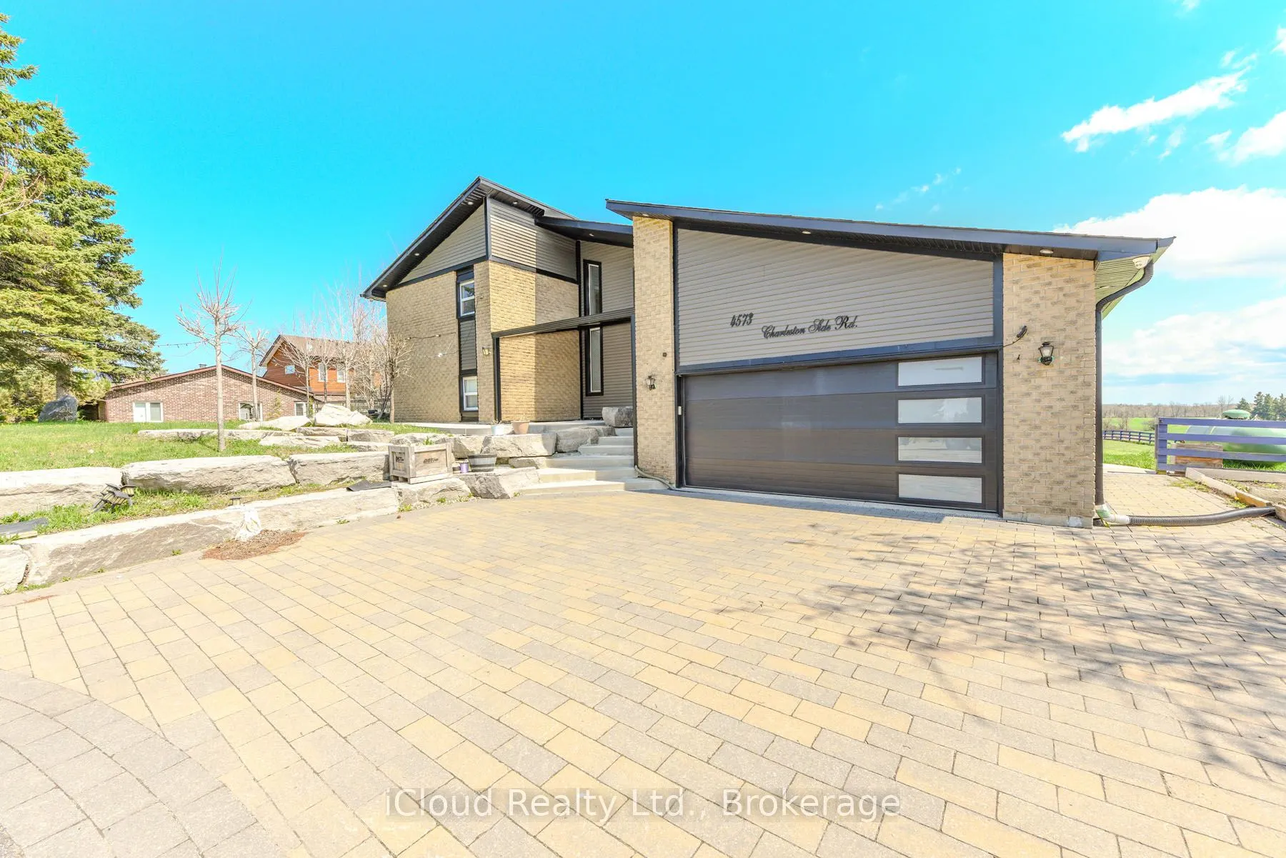 4573 Charleston Side Road