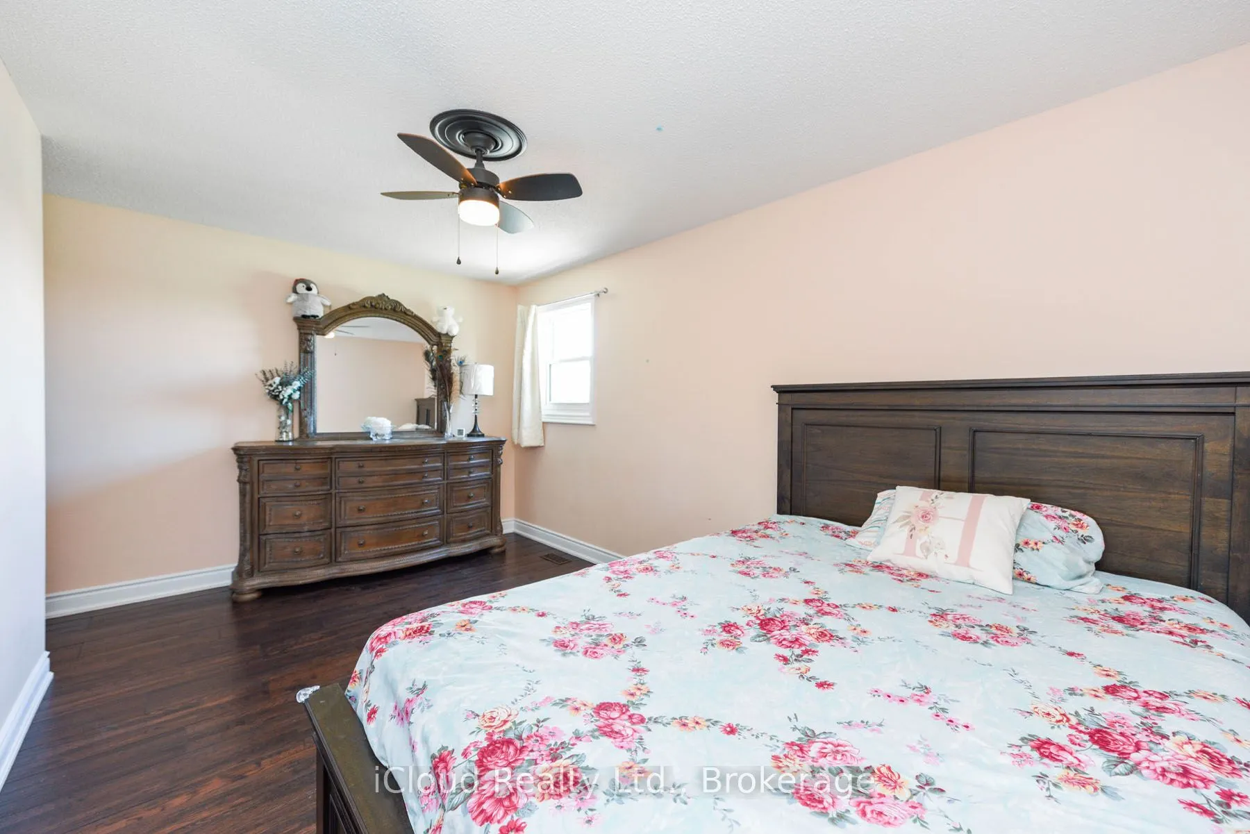 4573 Charleston Side Road