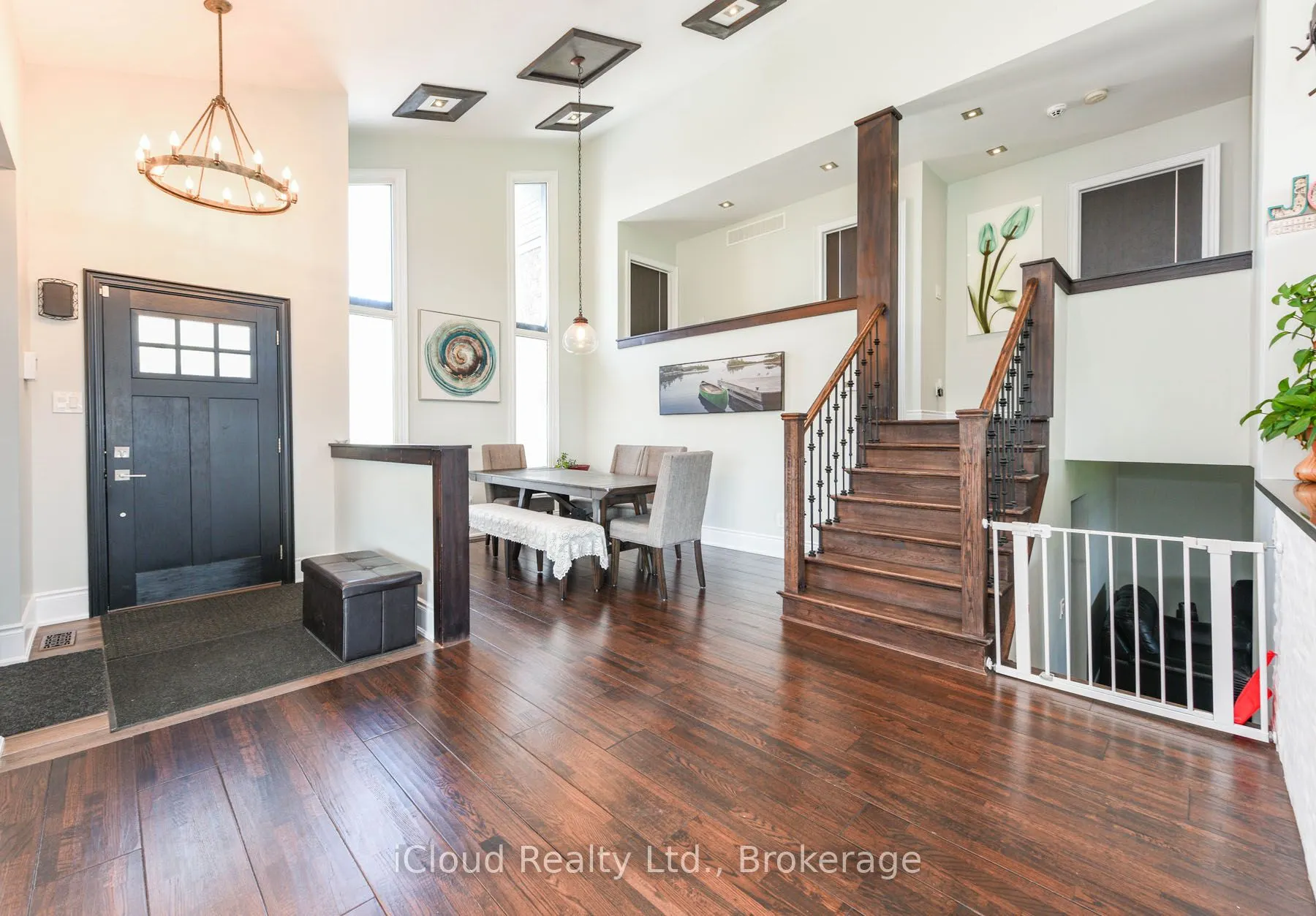 4573 Charleston Side Road