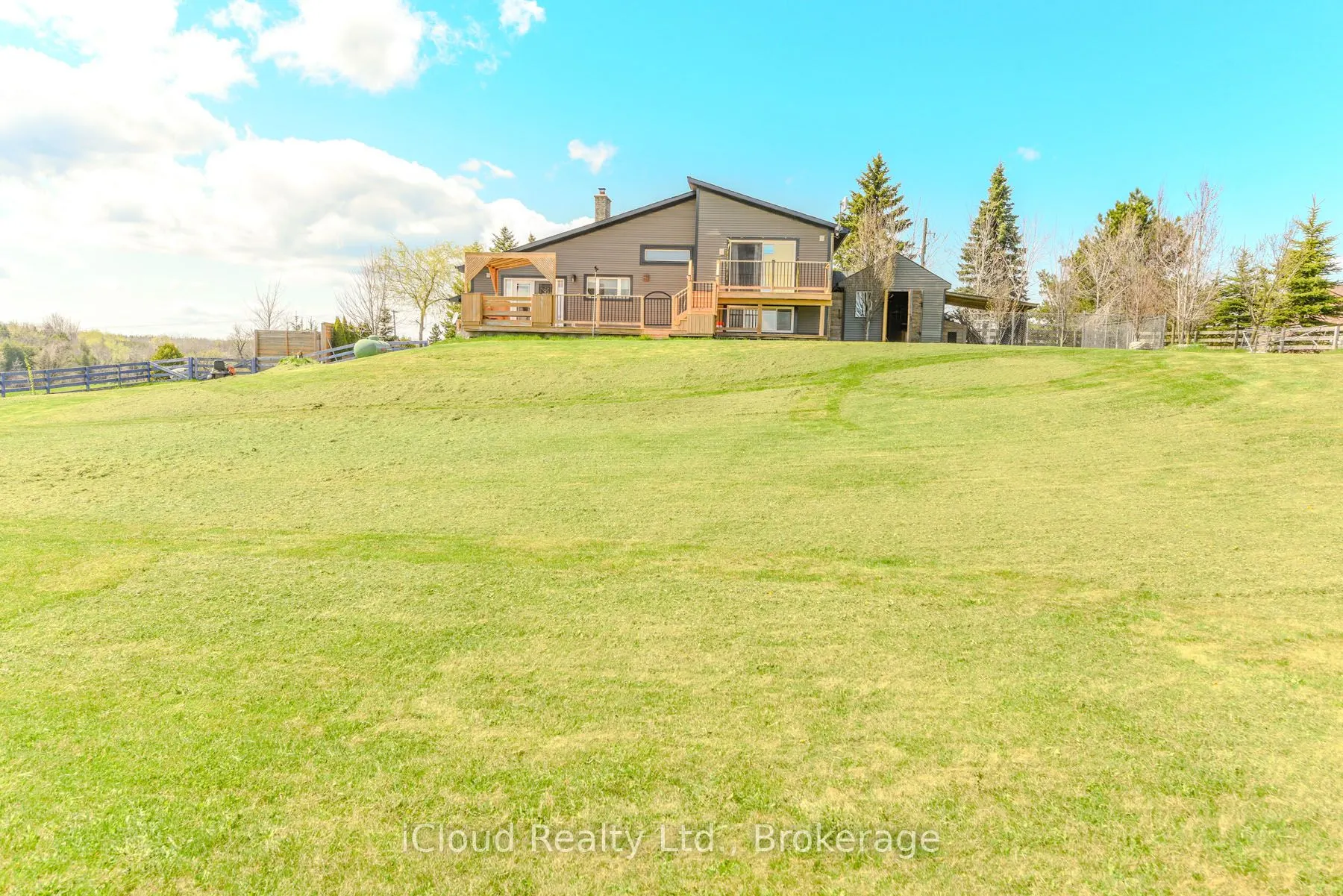 4573 Charleston Side Road